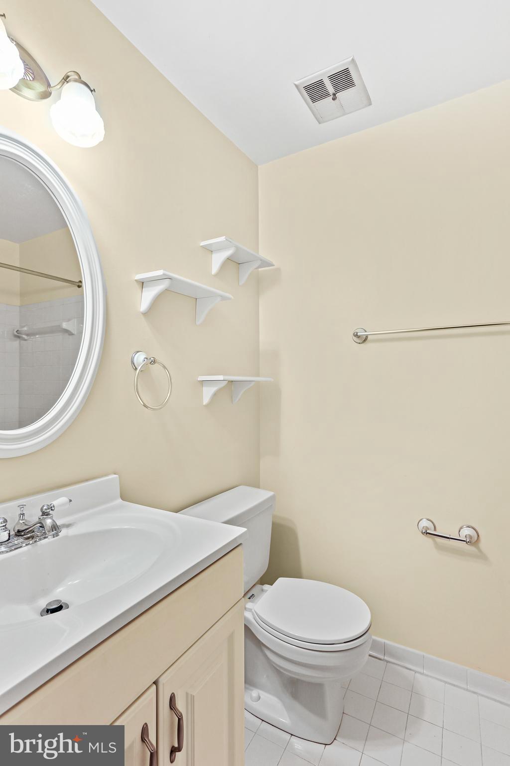 WOODLAND HILLS - Residential Lease