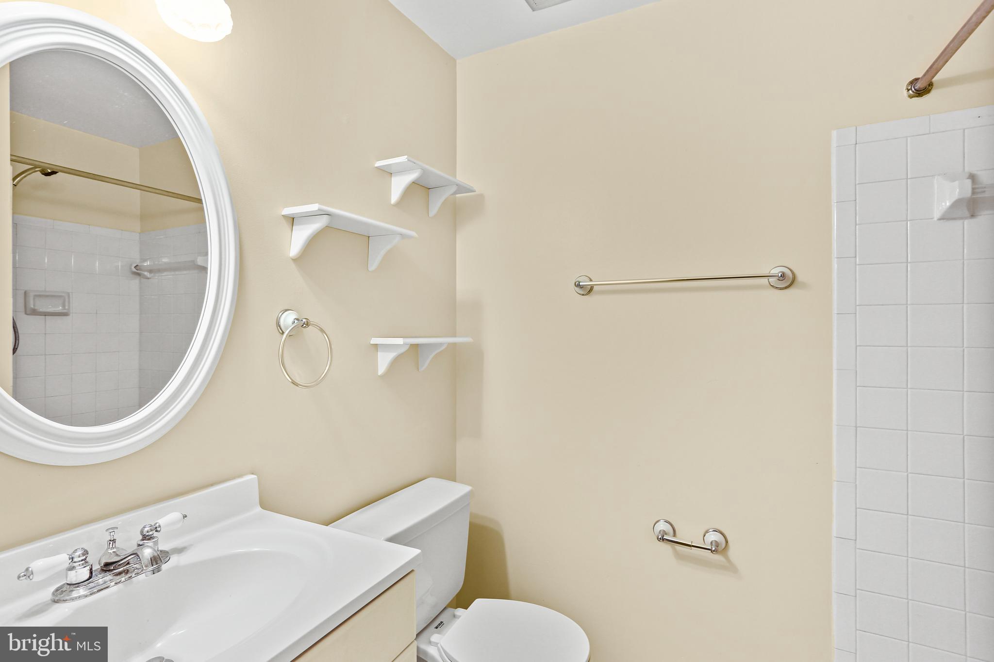 WOODLAND HILLS - Residential Lease