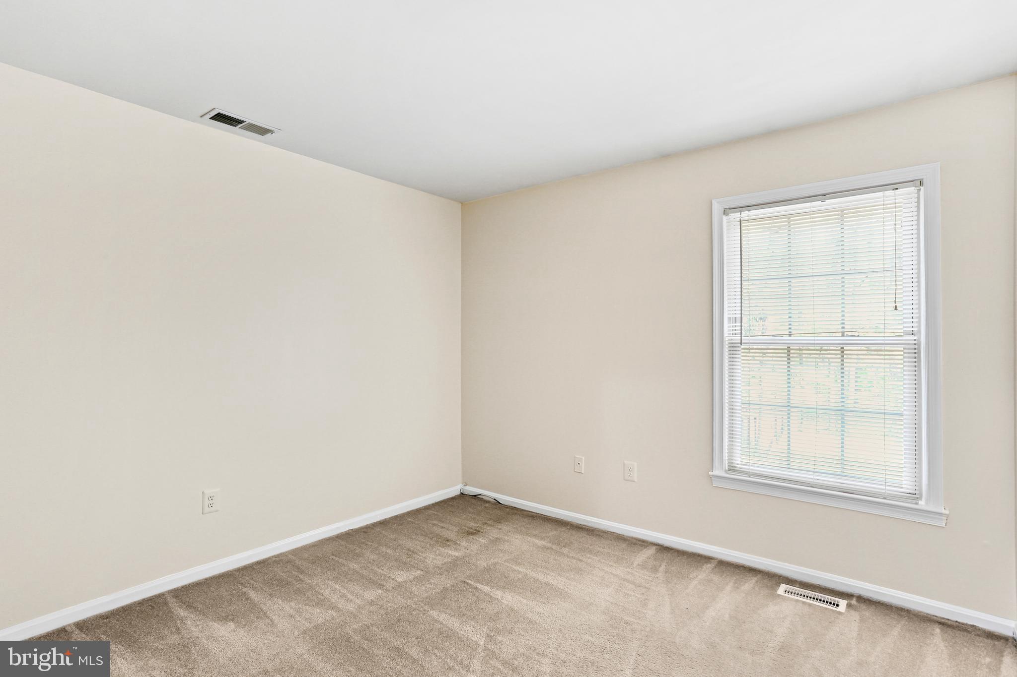 WOODLAND HILLS - Residential Lease