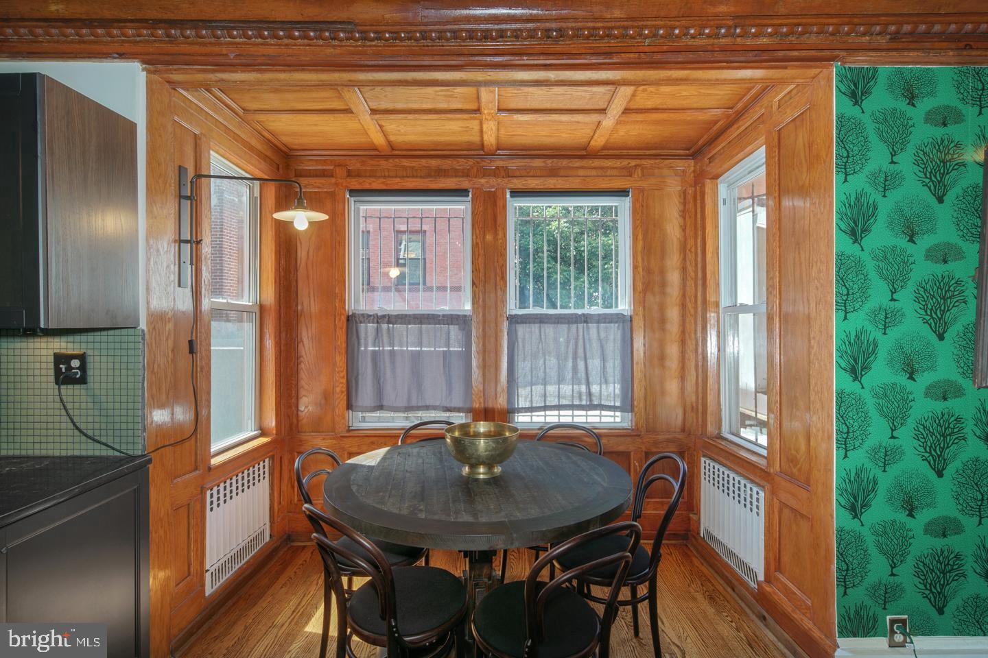 1215 SPRUCE STREET 00 202