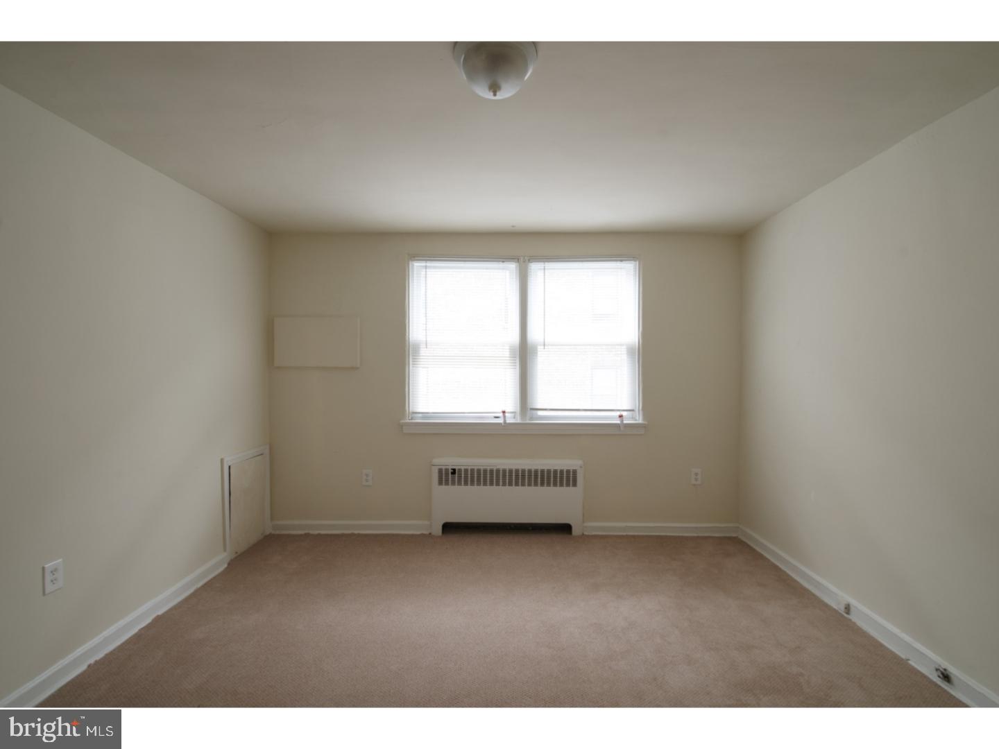 EAST OAK LANE - Residential Lease