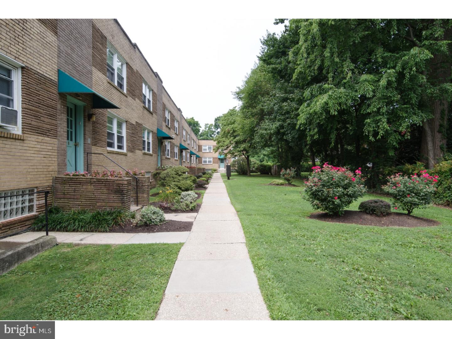 EAST OAK LANE - Residential Lease
