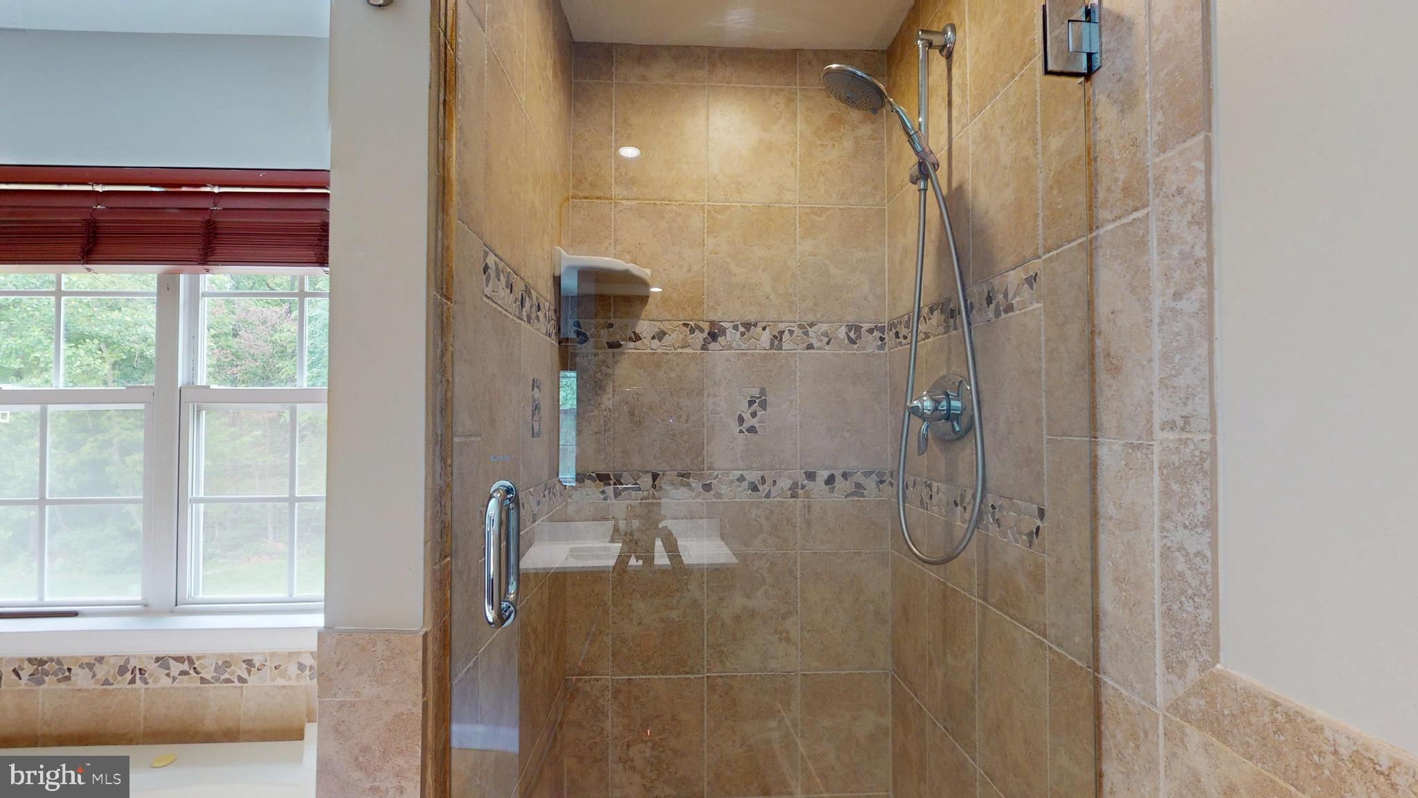 PERRYWOOD - Residential