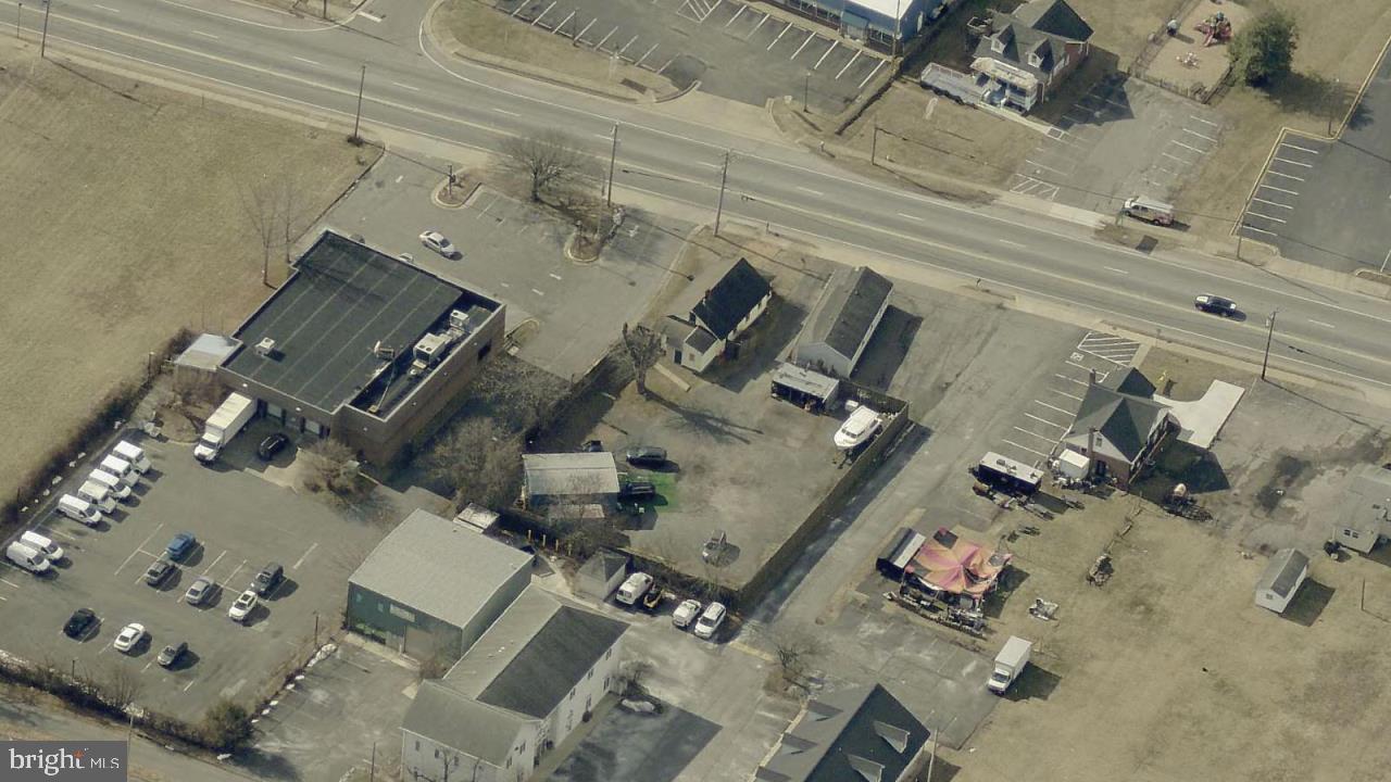 17935-17939 MAIN STREET