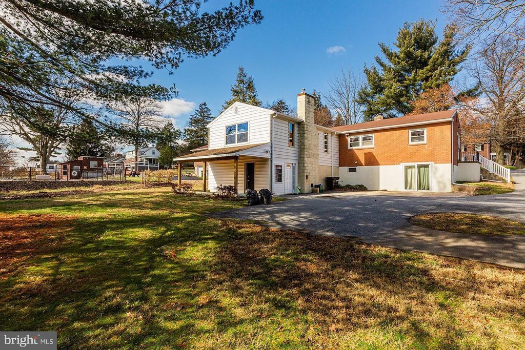 Photo of 130 DELP RD, LANCASTER, PA 17601 (MLS # PALA2030772)