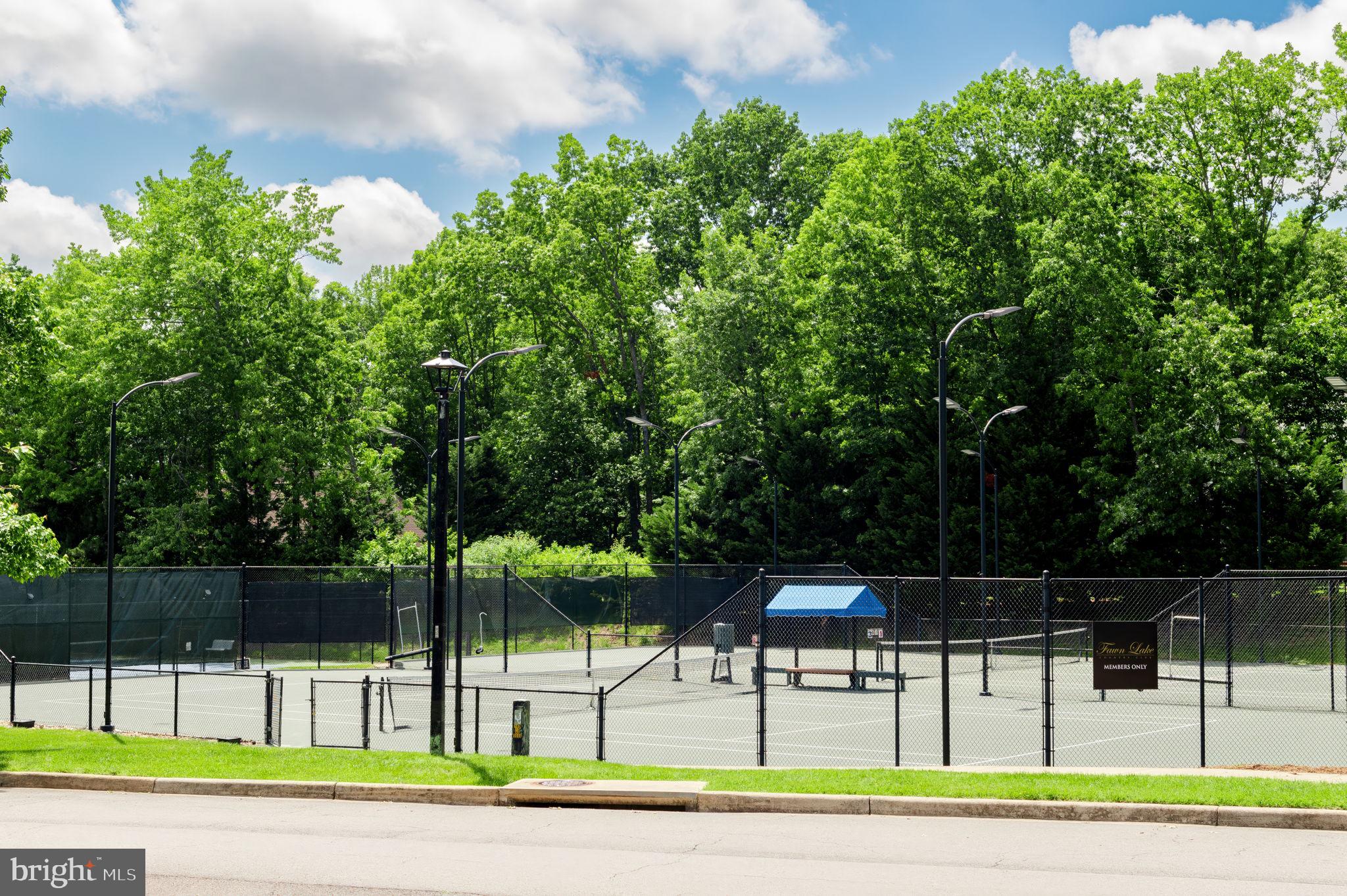FAWN LAKE - Residential