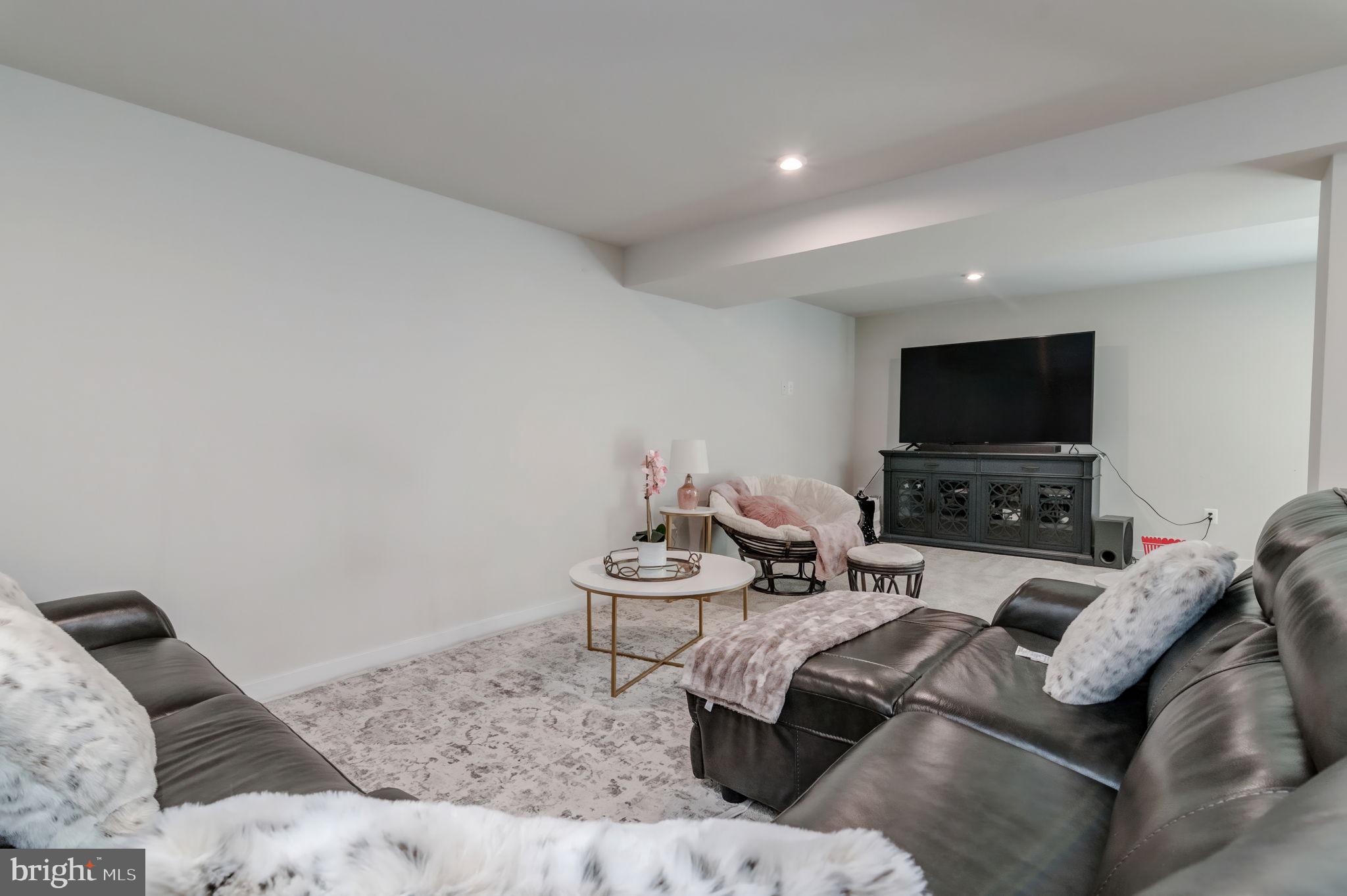 FAWN LAKE - Residential