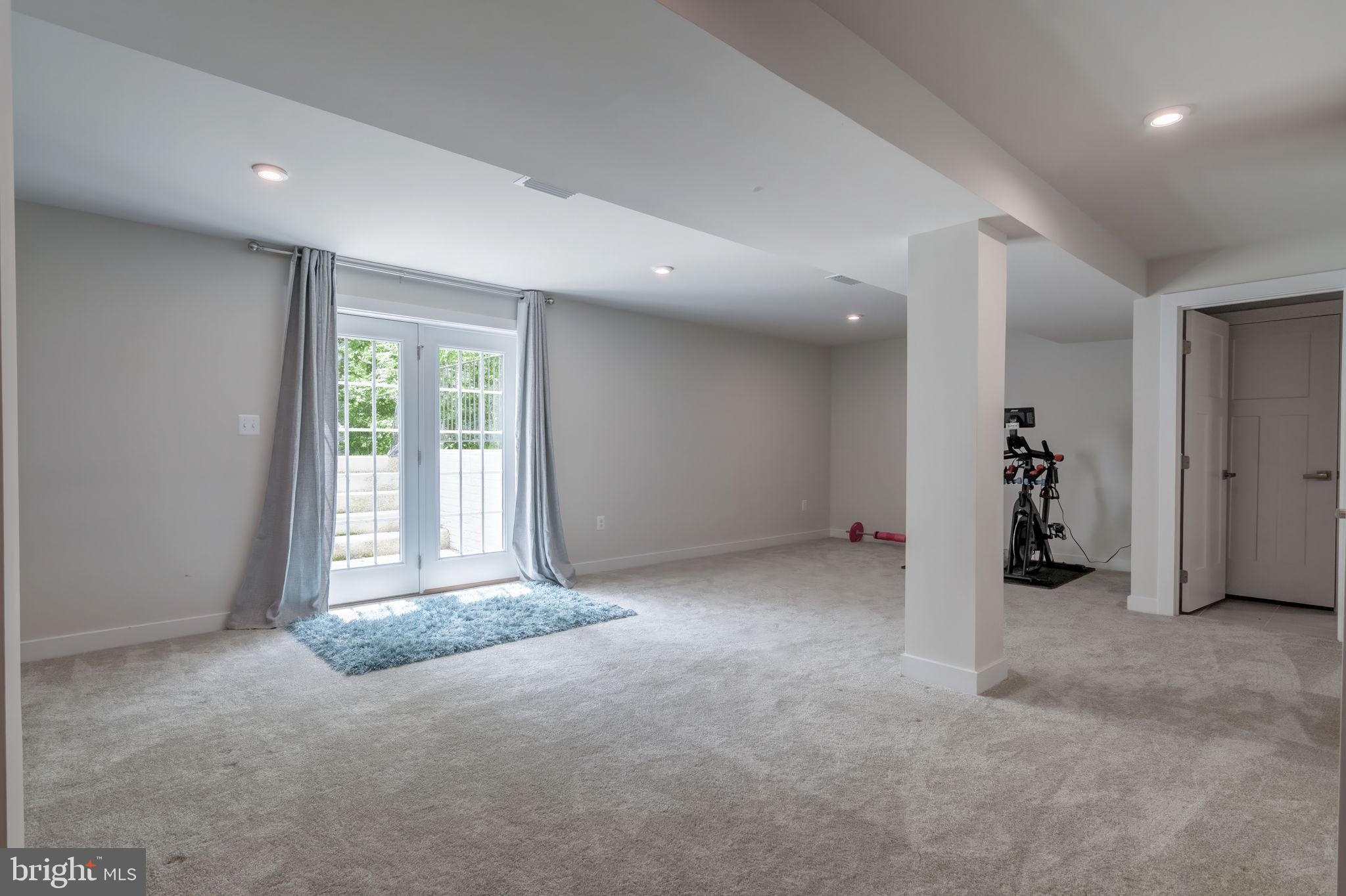 FAWN LAKE - Residential