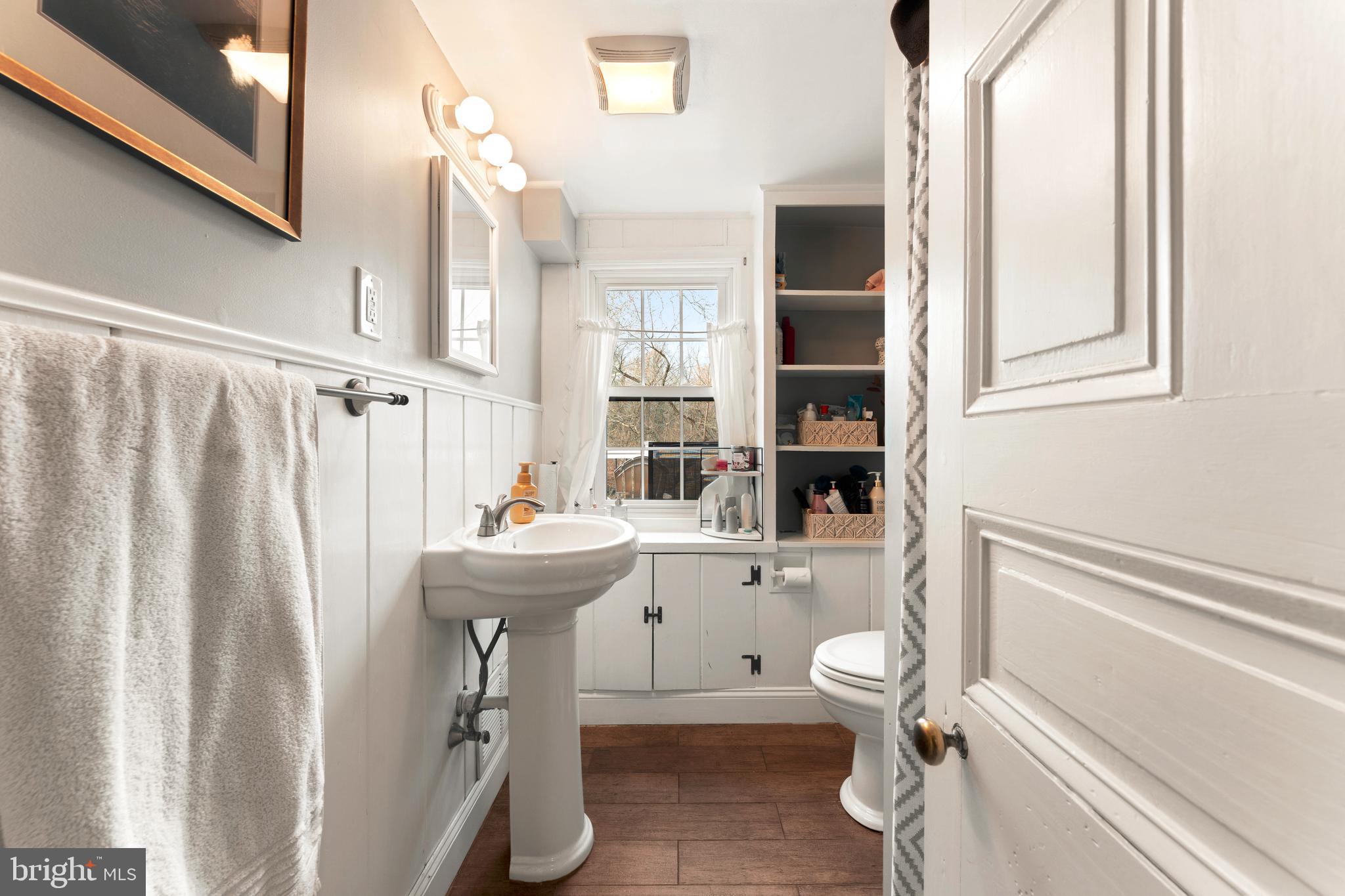 NEWPORTVILLE - Residential