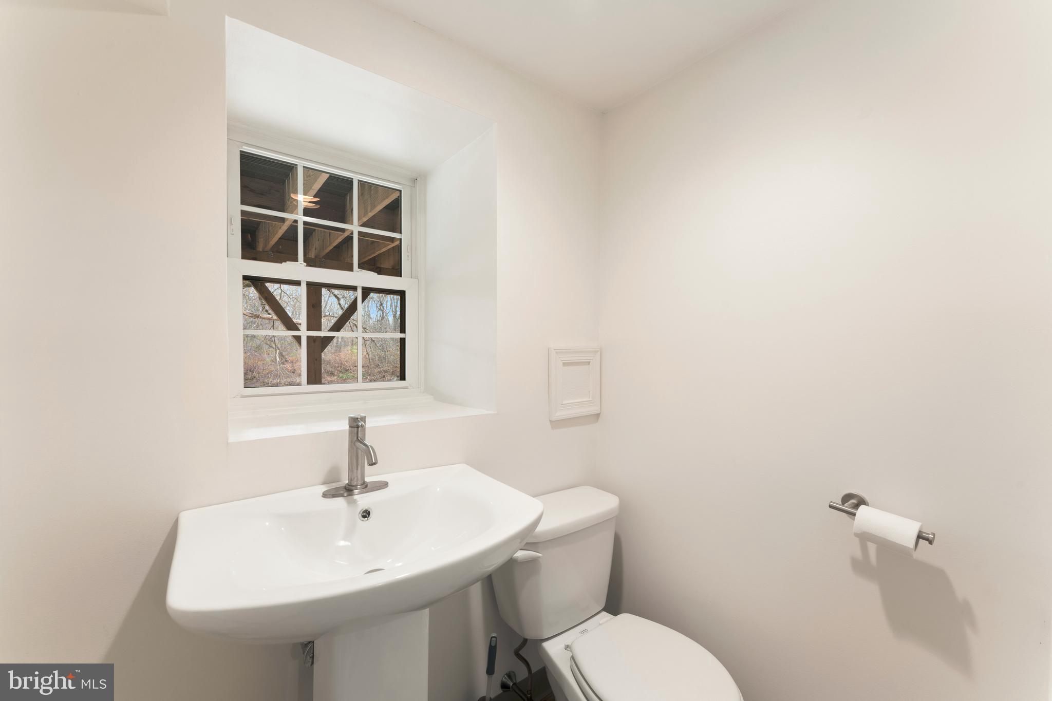 NEWPORTVILLE - Residential