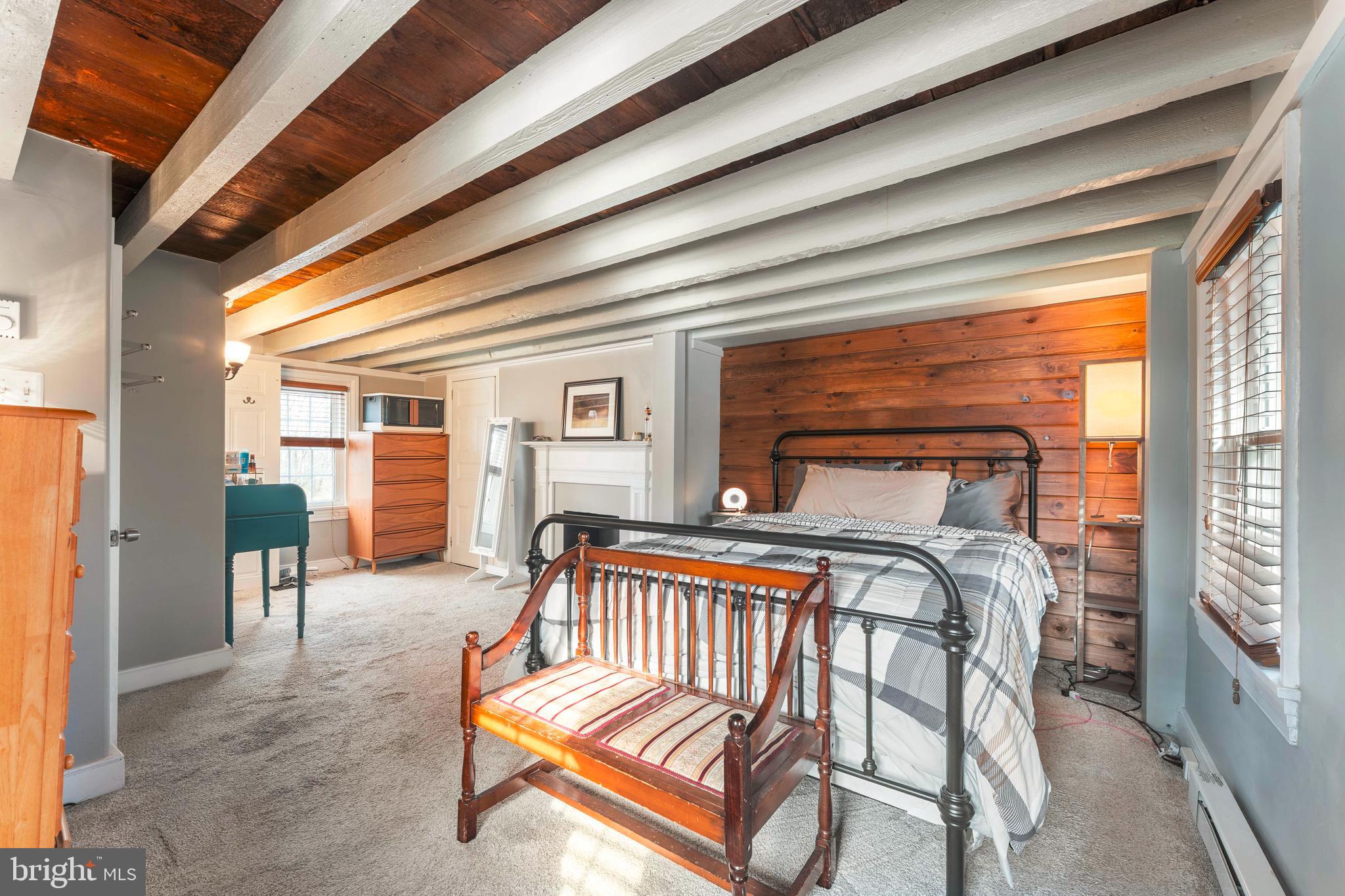 NEWPORTVILLE - Residential