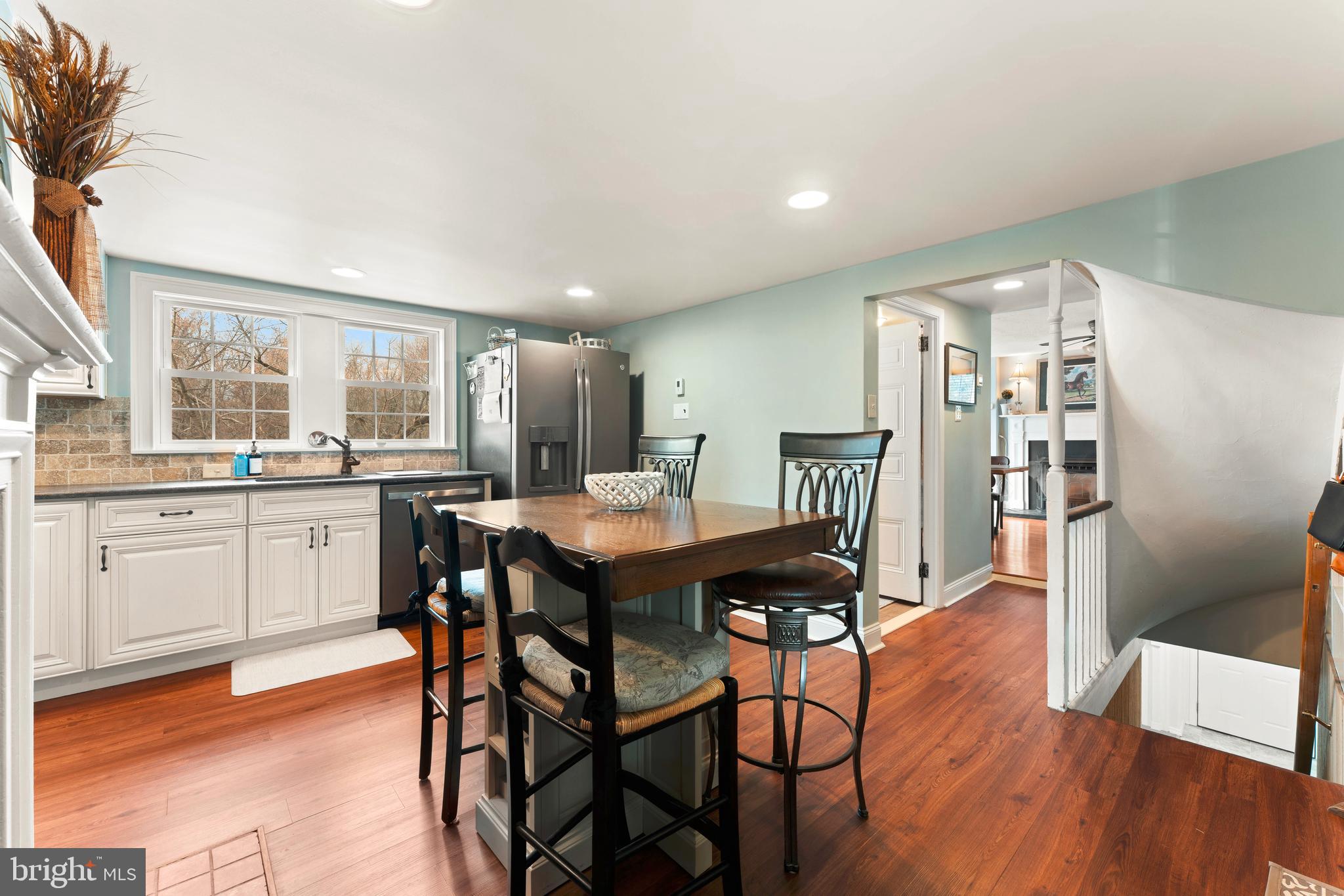 NEWPORTVILLE - Residential