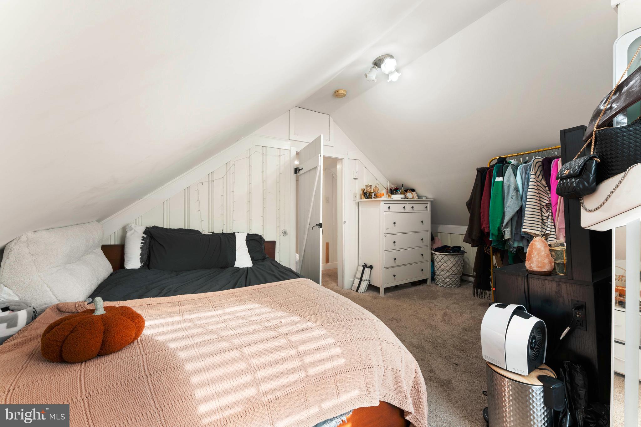 NEWPORTVILLE - Residential