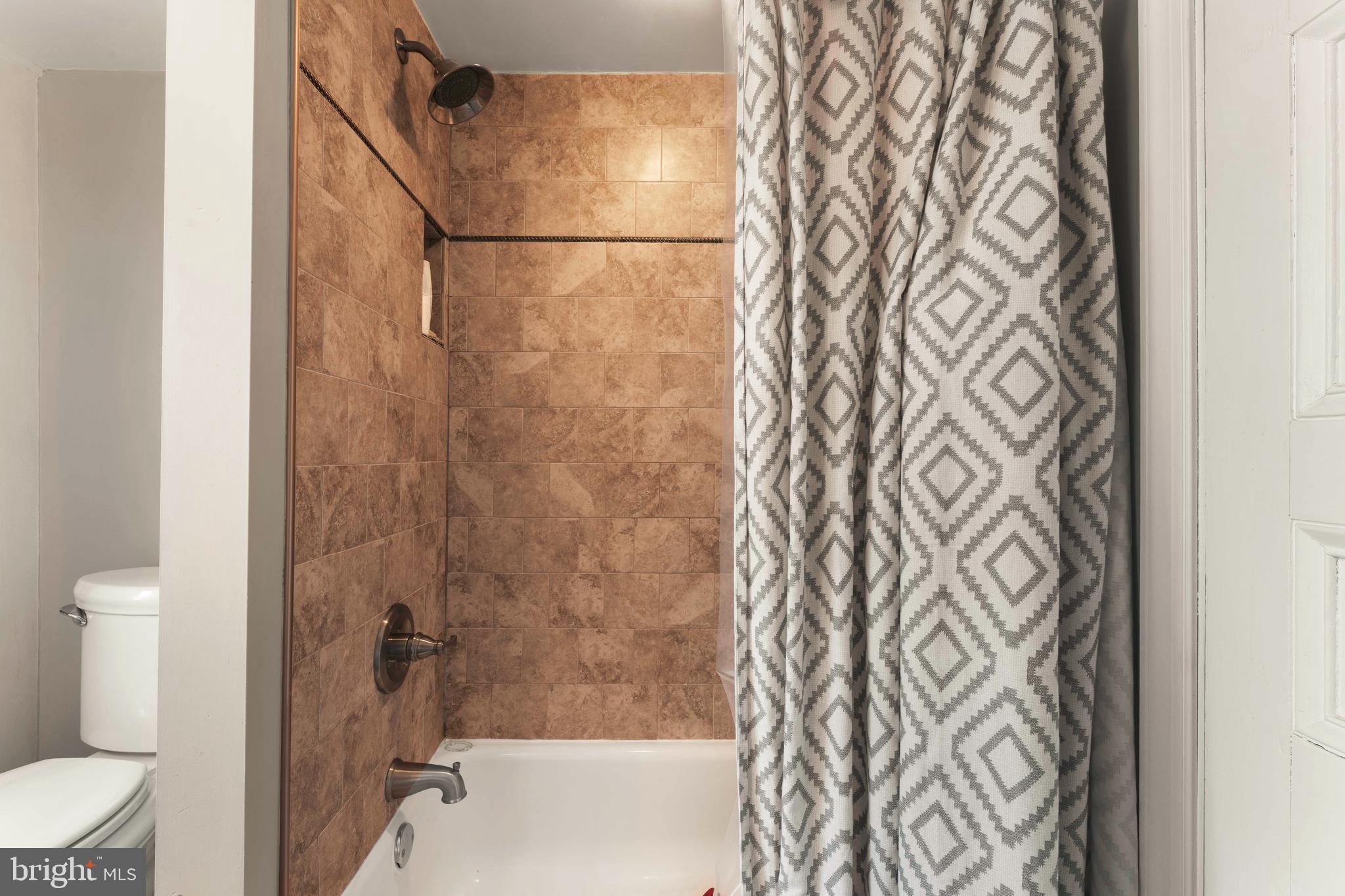 NEWPORTVILLE - Residential