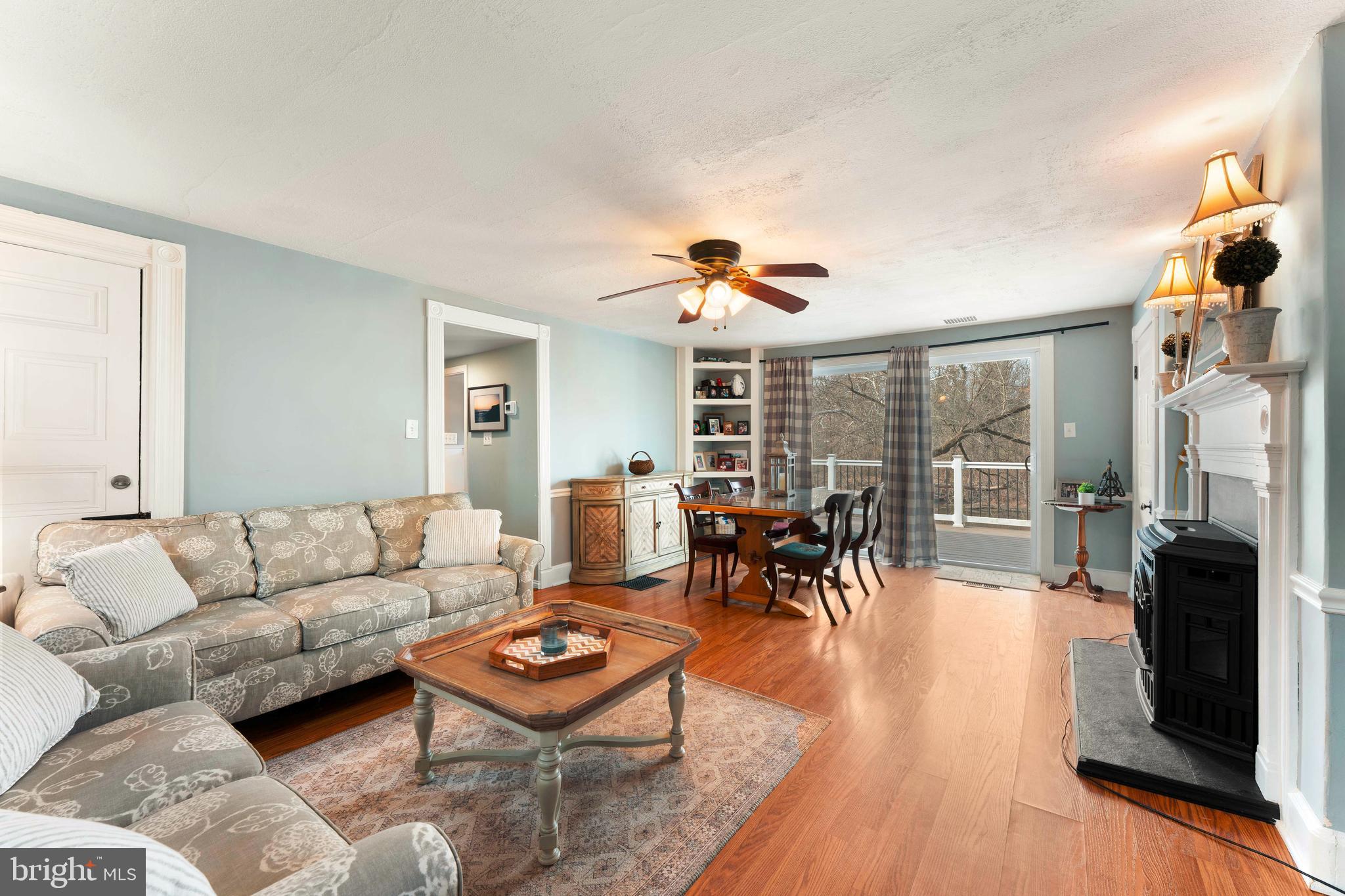 NEWPORTVILLE - Residential