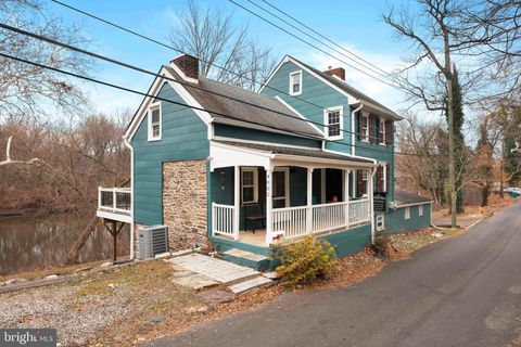 Photo of 4005 Lower Road, LEVITTOWN, PA 19056 (MLS # PABU2110526)