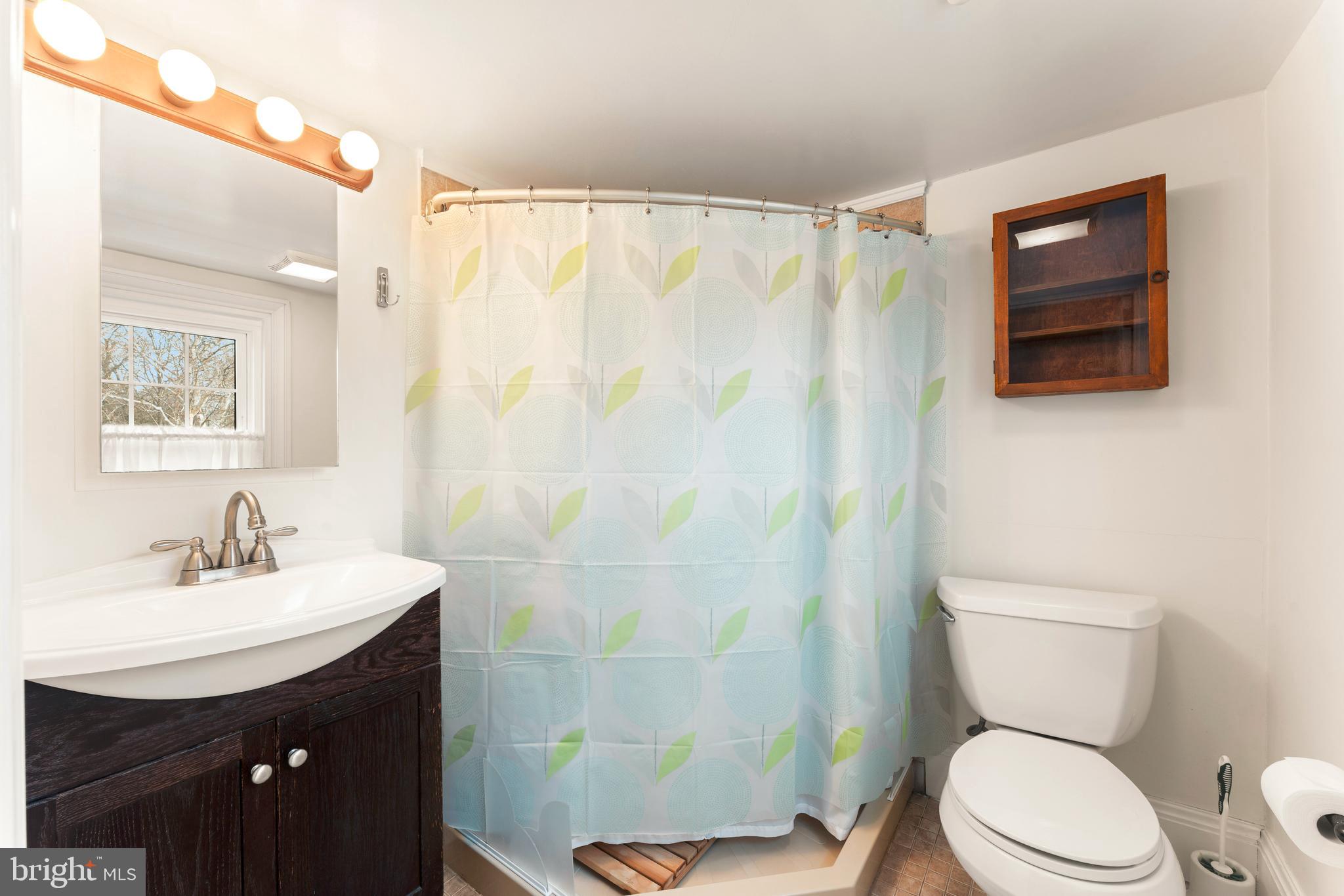 NEWPORTVILLE - Residential