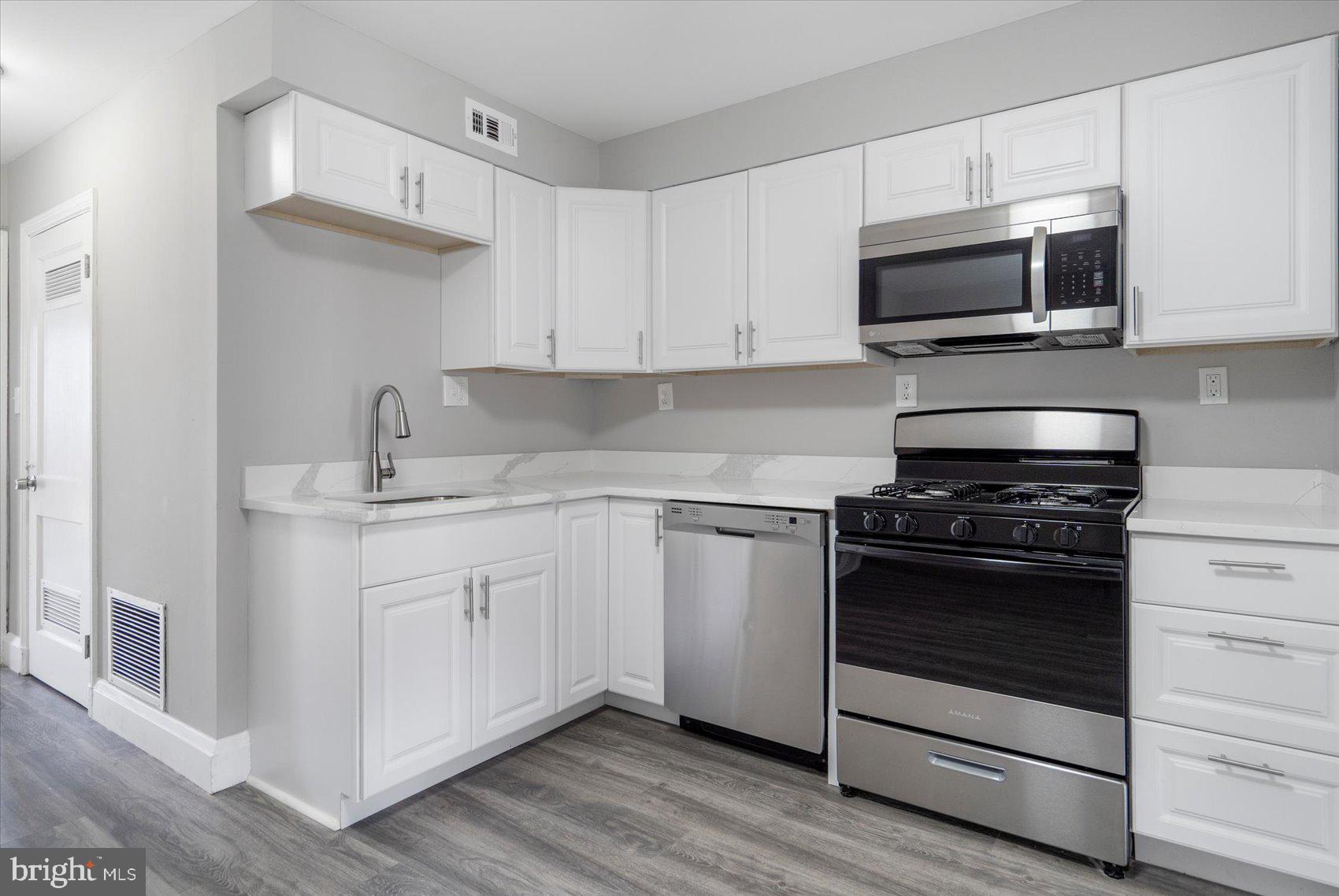 EASTFIELD - Residential