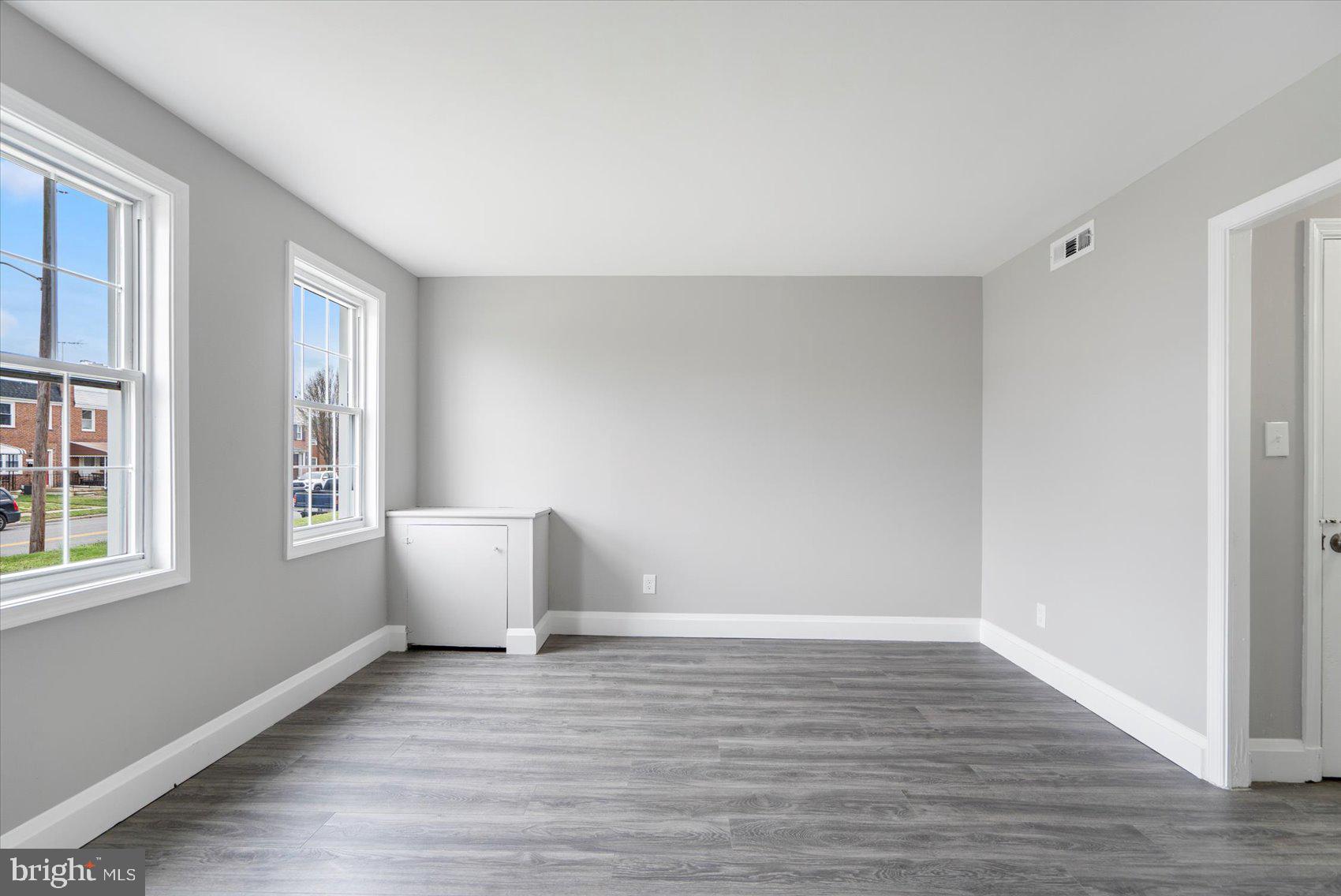 EASTFIELD - Residential