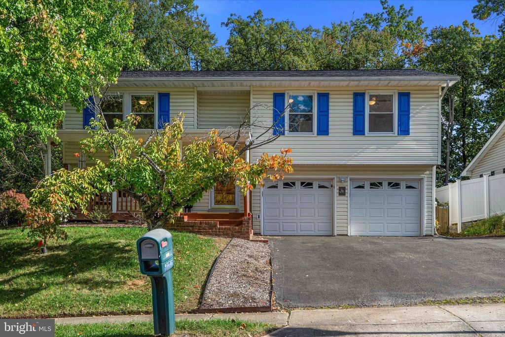 Photo of 7967 Citadel Drive, SEVERN, MD 21144 (MLS # MDAA2136008)