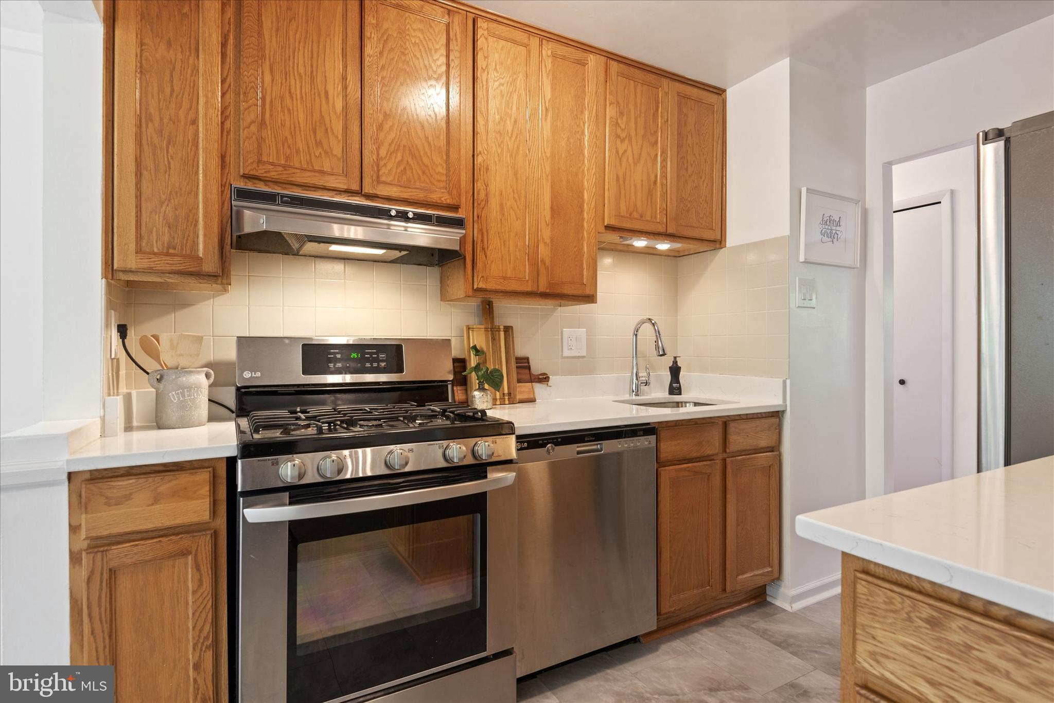 PROVINCES - Residential