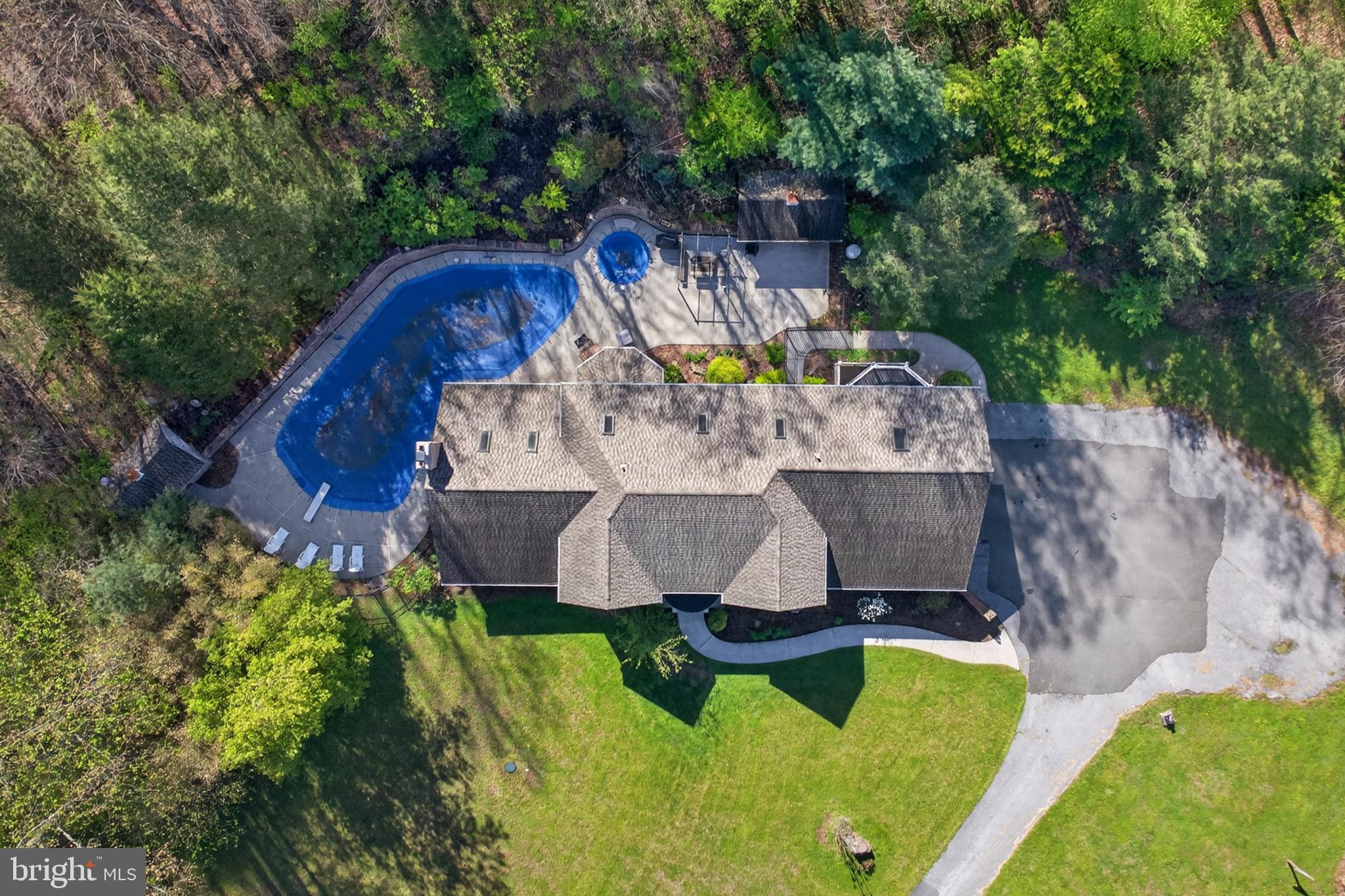 818 GREEN HILLS ROAD