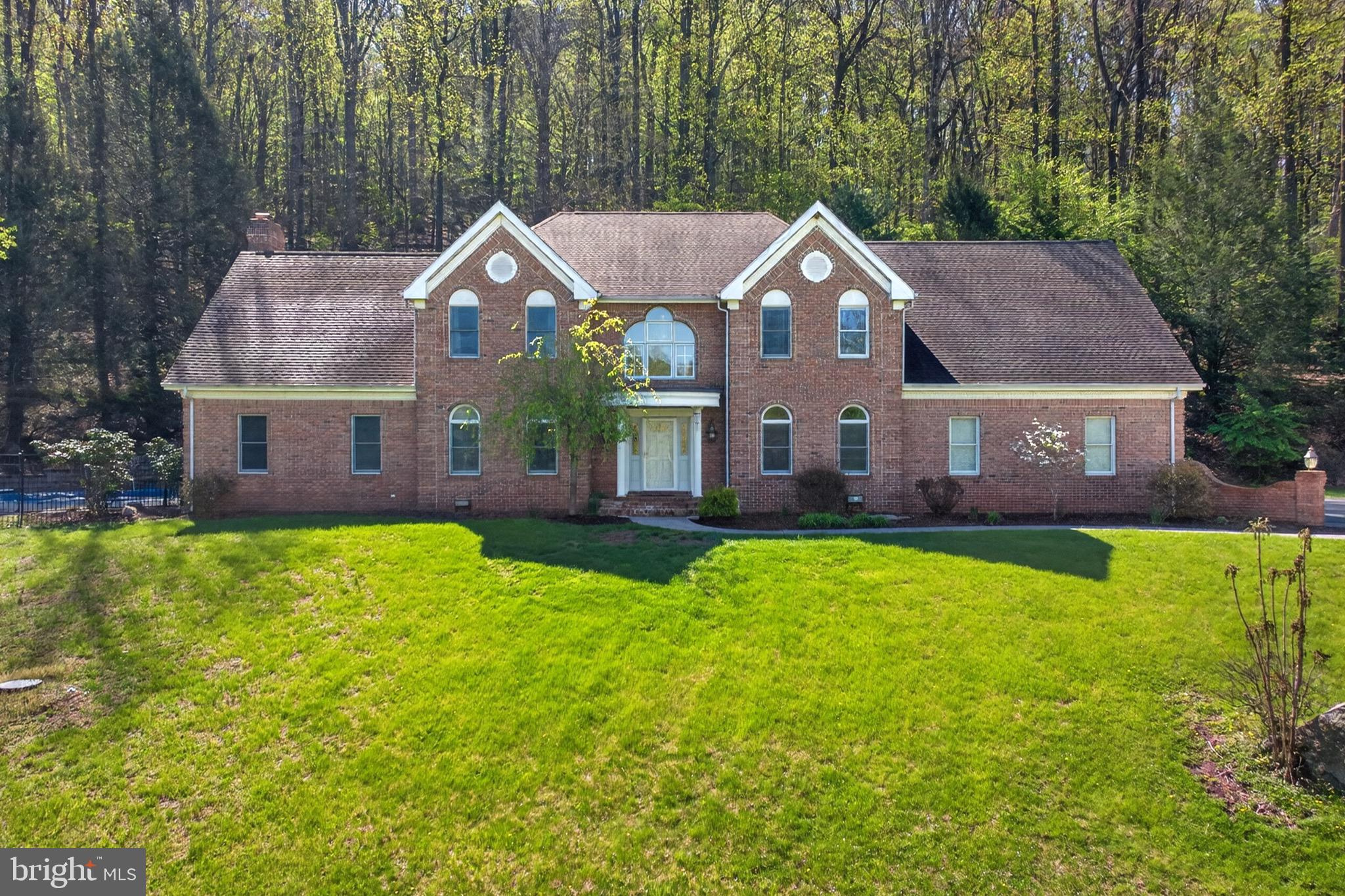 818 GREEN HILLS ROAD