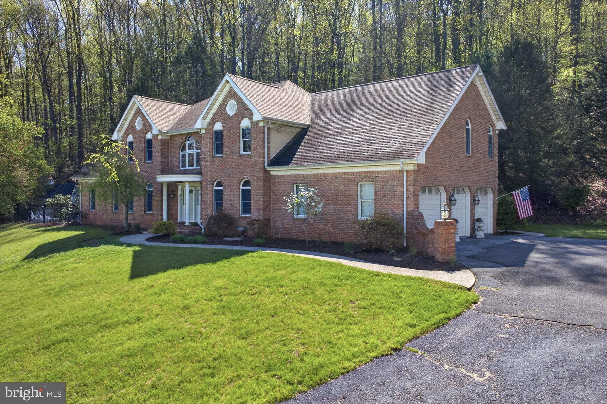 818 GREEN HILLS ROAD