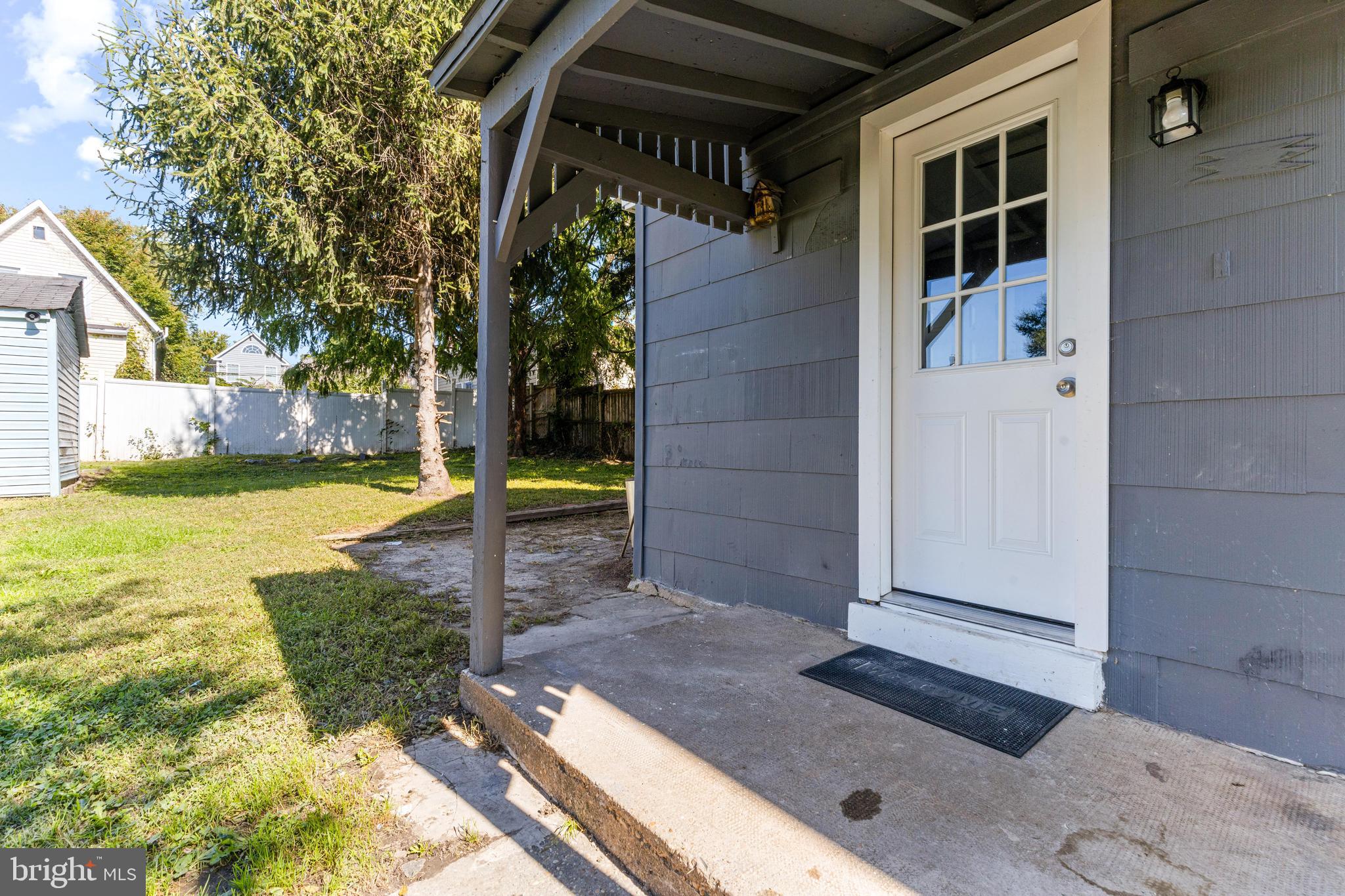 LANDSDOWNE - Residential