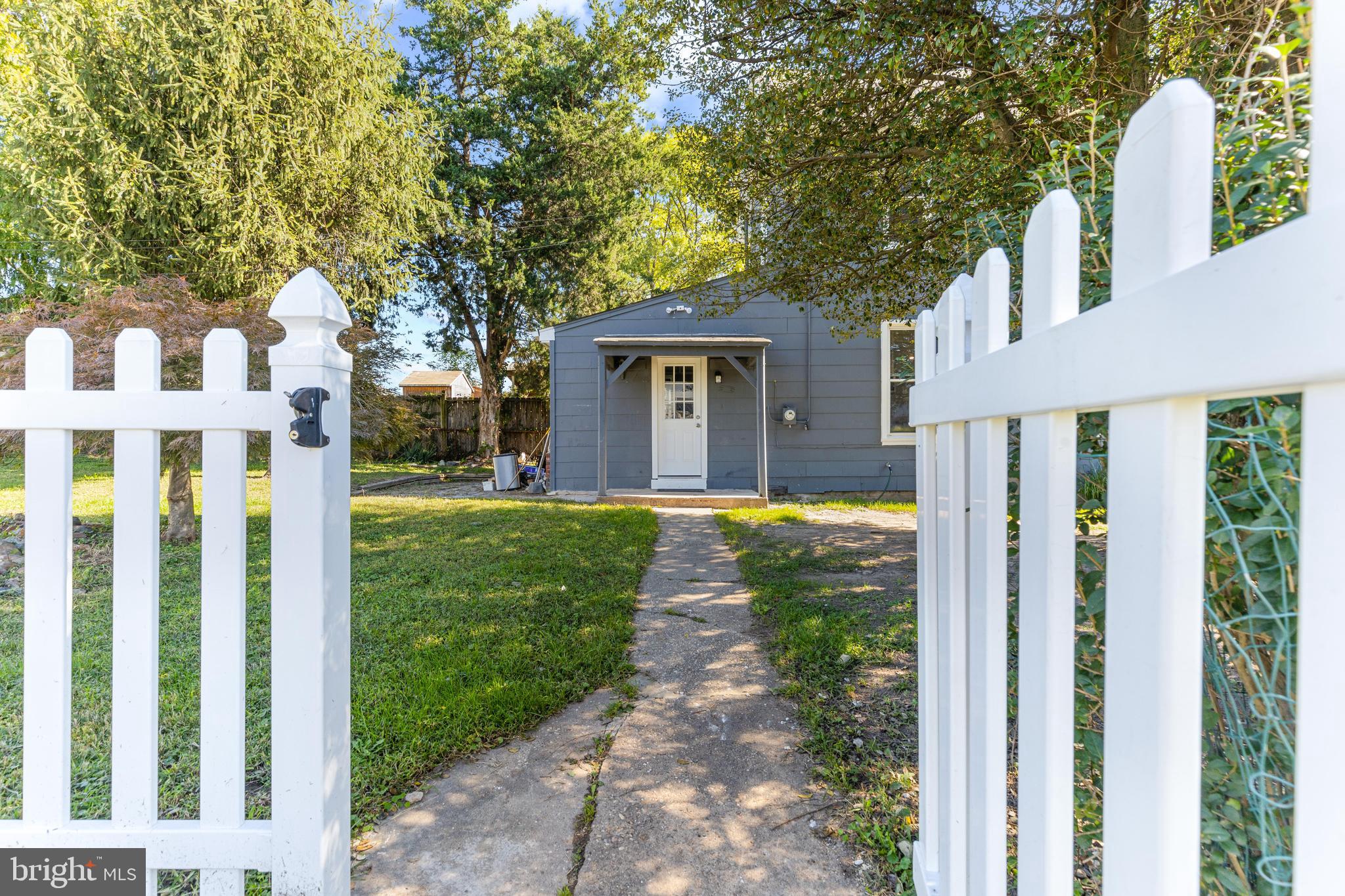 LANDSDOWNE - Residential