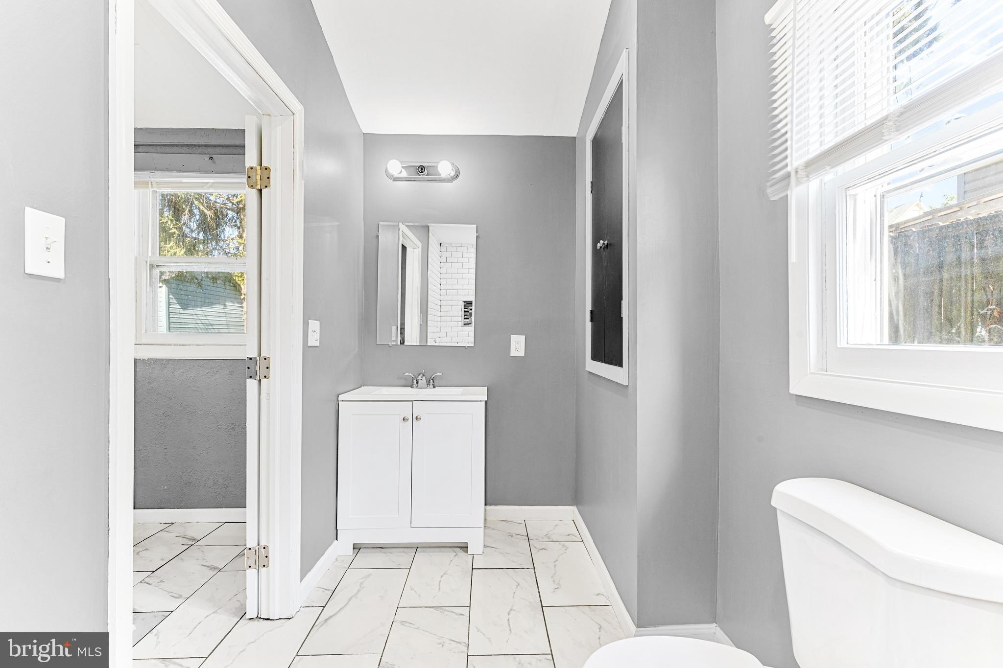 LANDSDOWNE - Residential