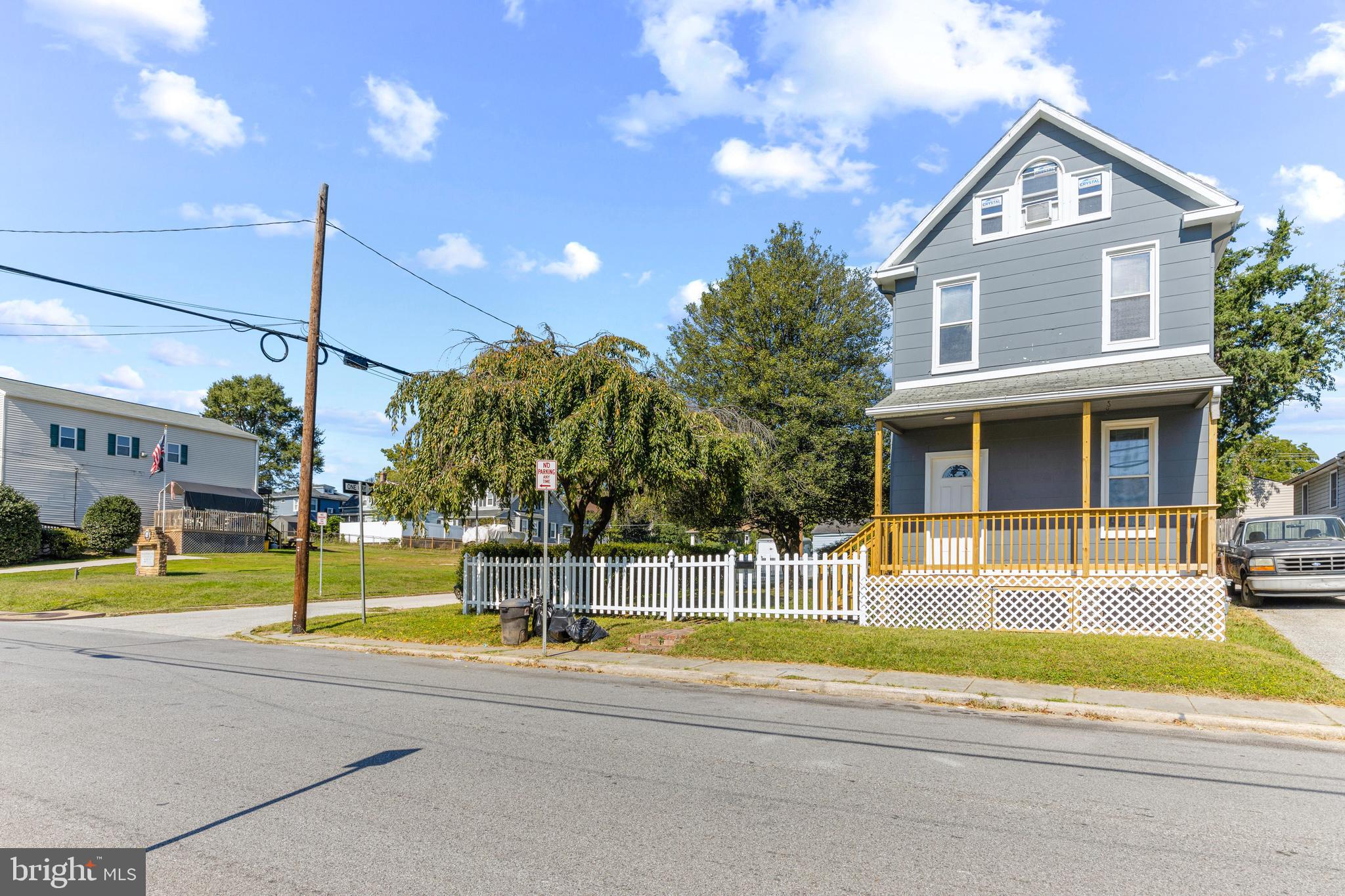 LANDSDOWNE - Residential