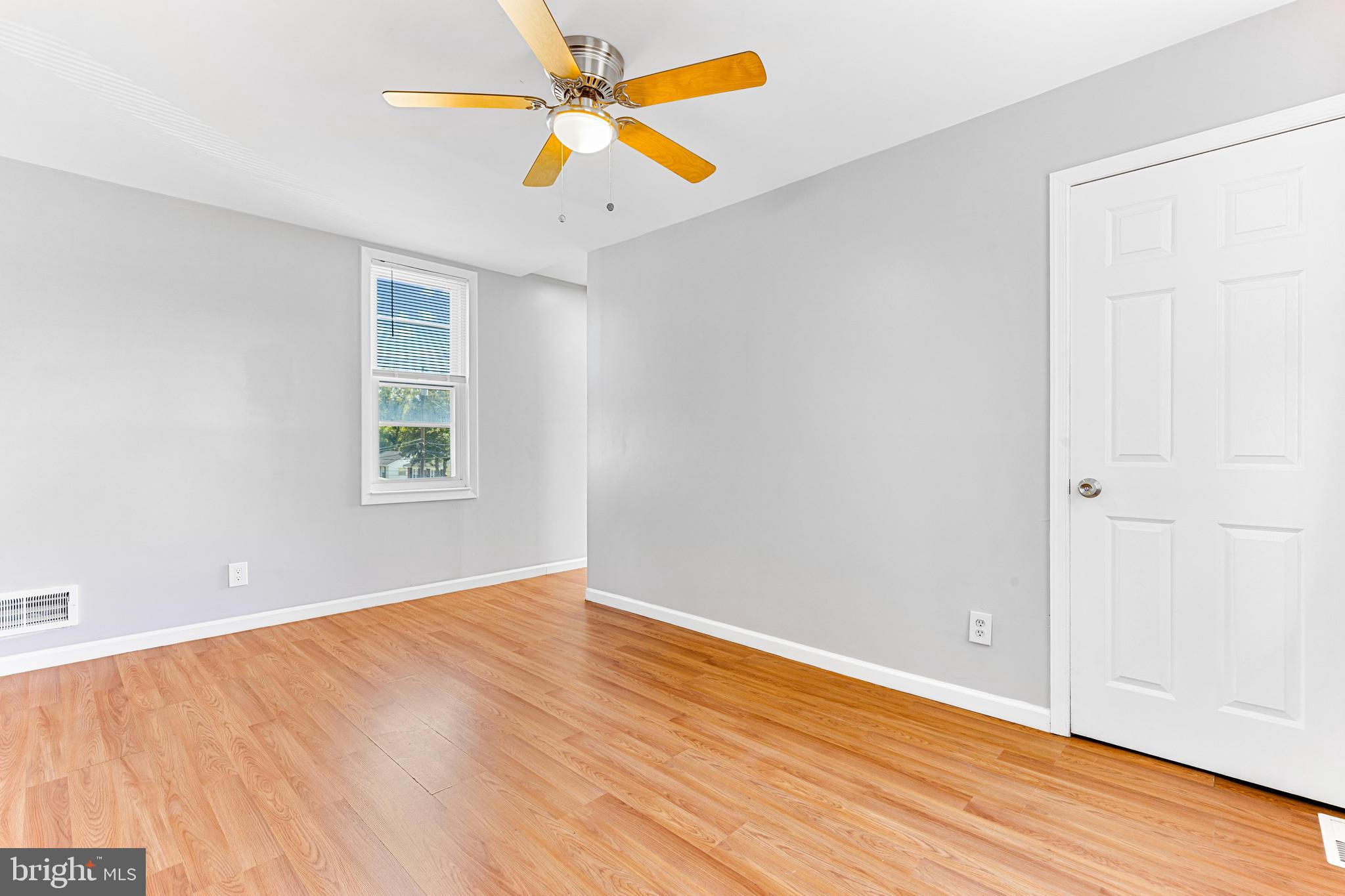 LANDSDOWNE - Residential