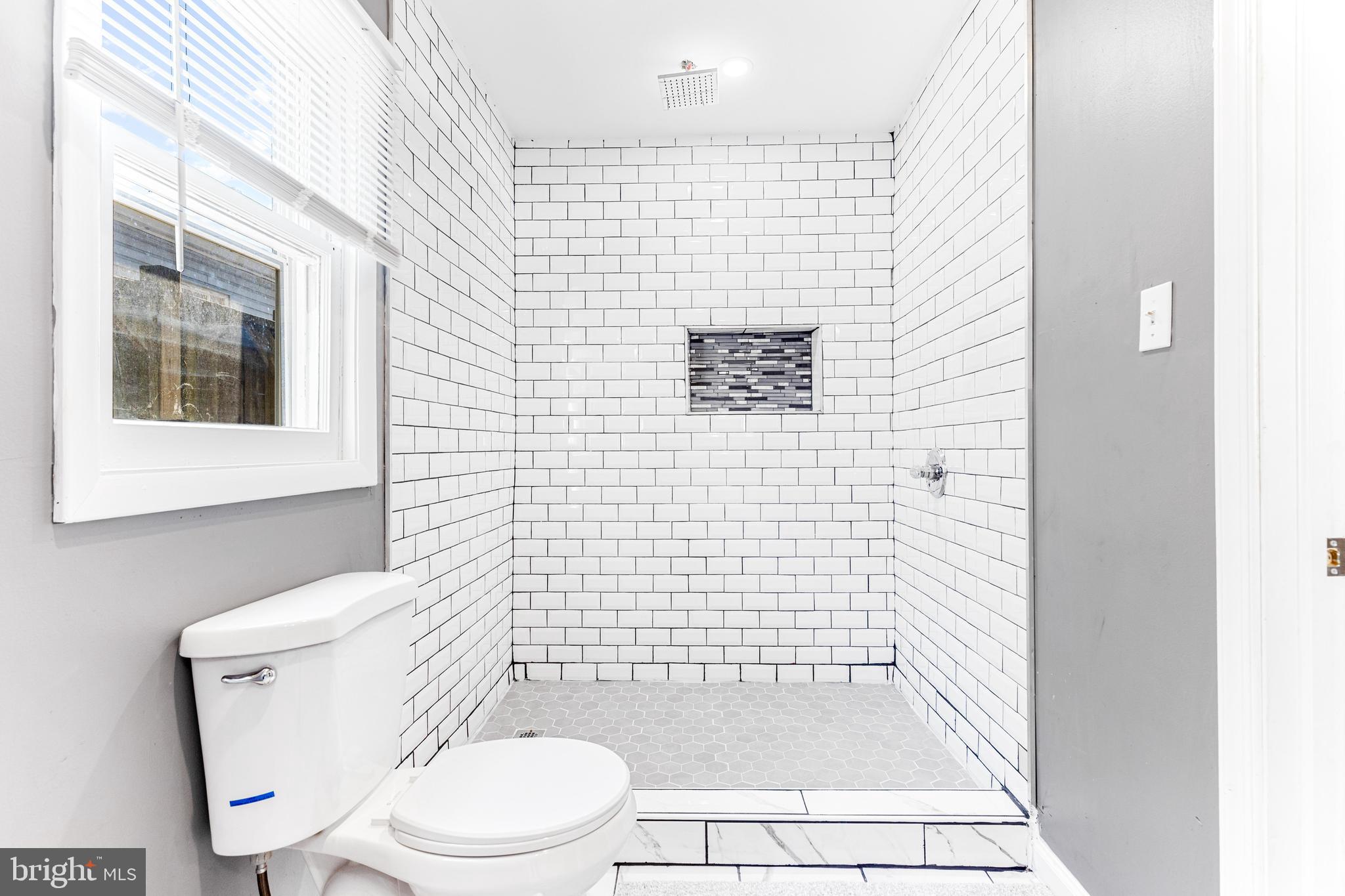 LANDSDOWNE - Residential