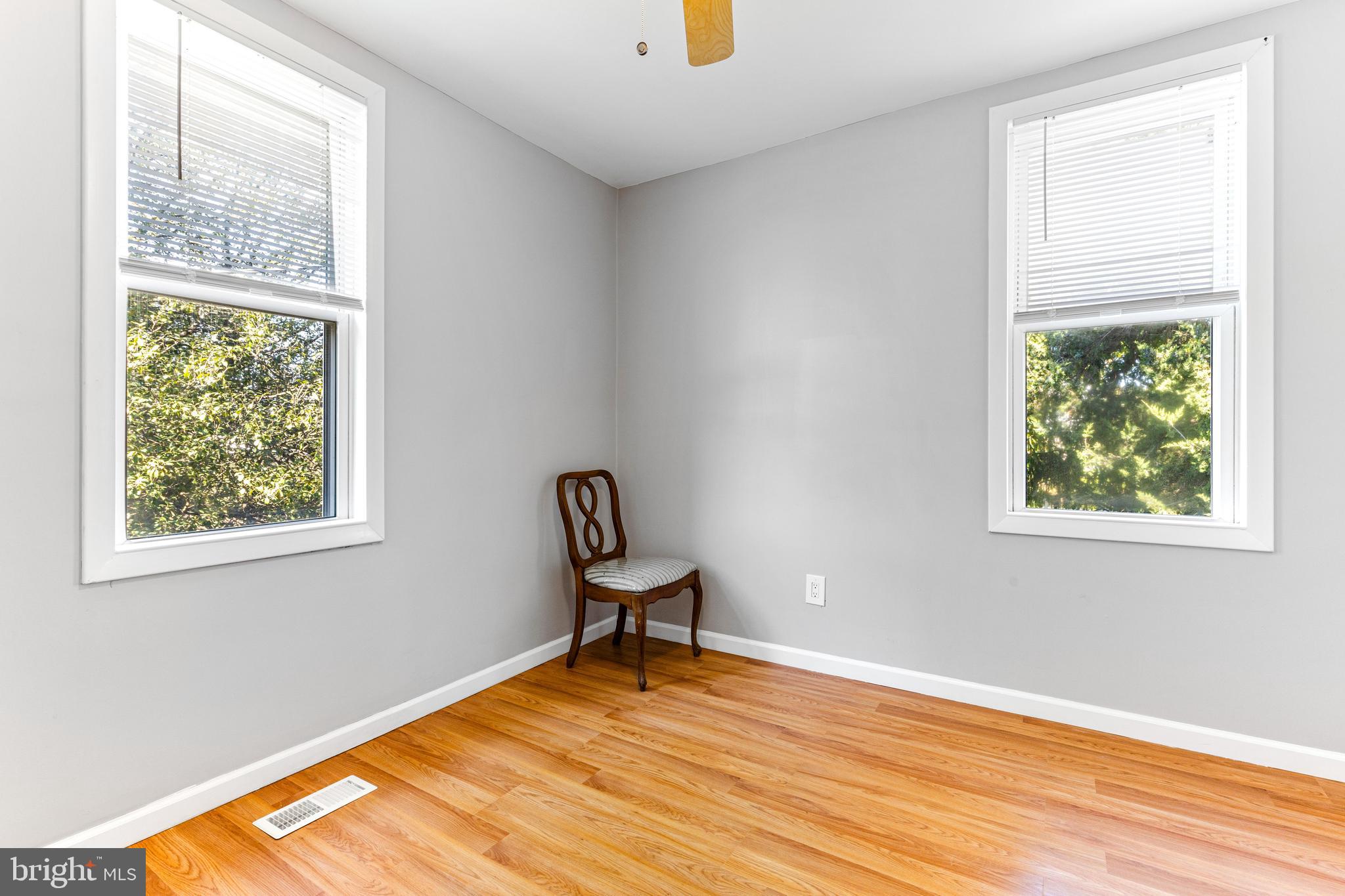 LANDSDOWNE - Residential