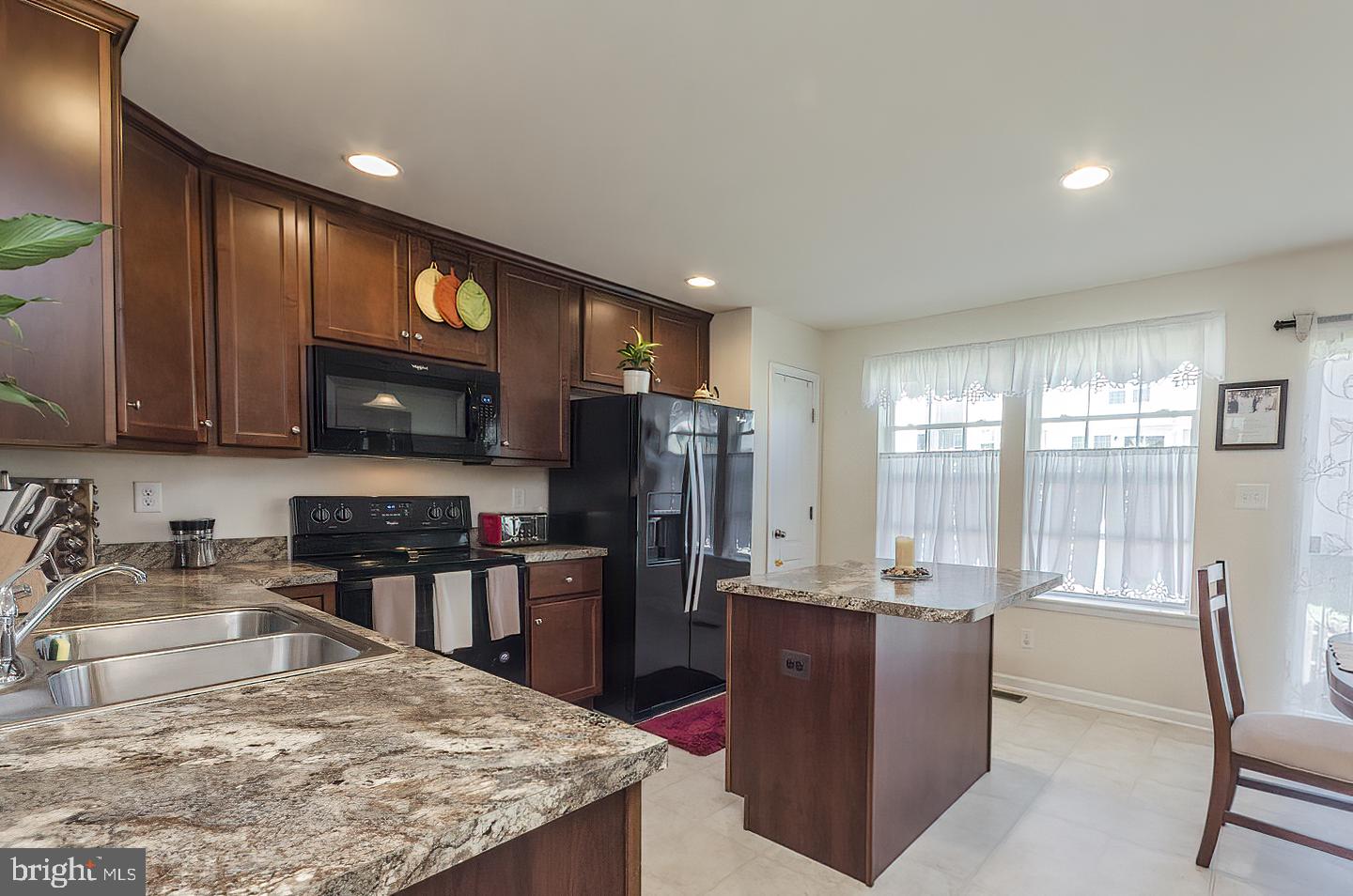 STONEBROOK VILLAGE - Residential