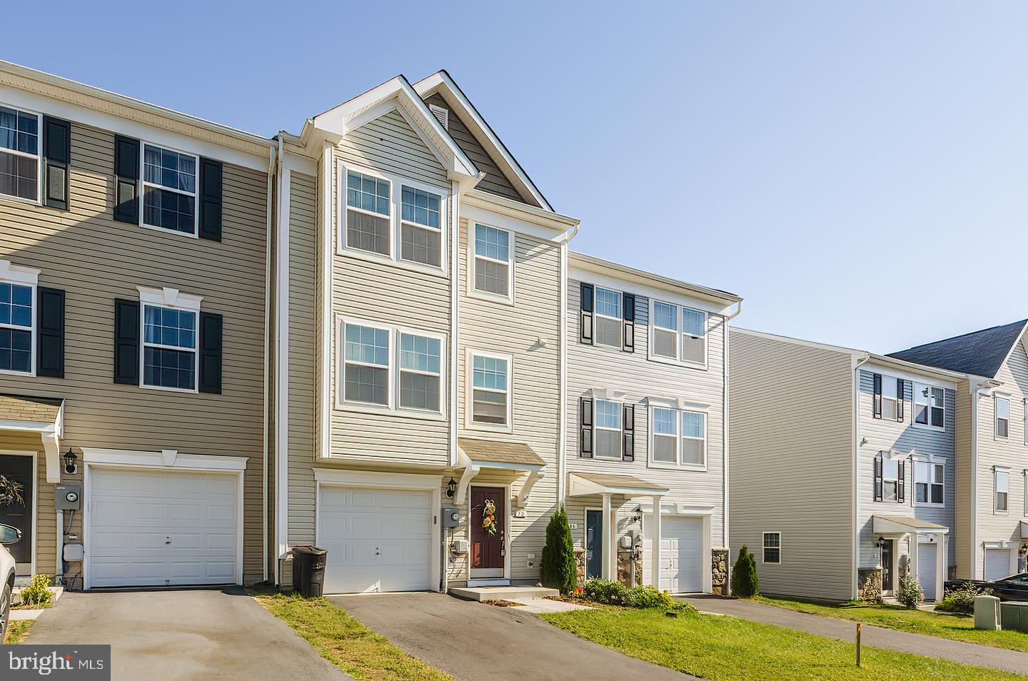 STONEBROOK VILLAGE - Residential