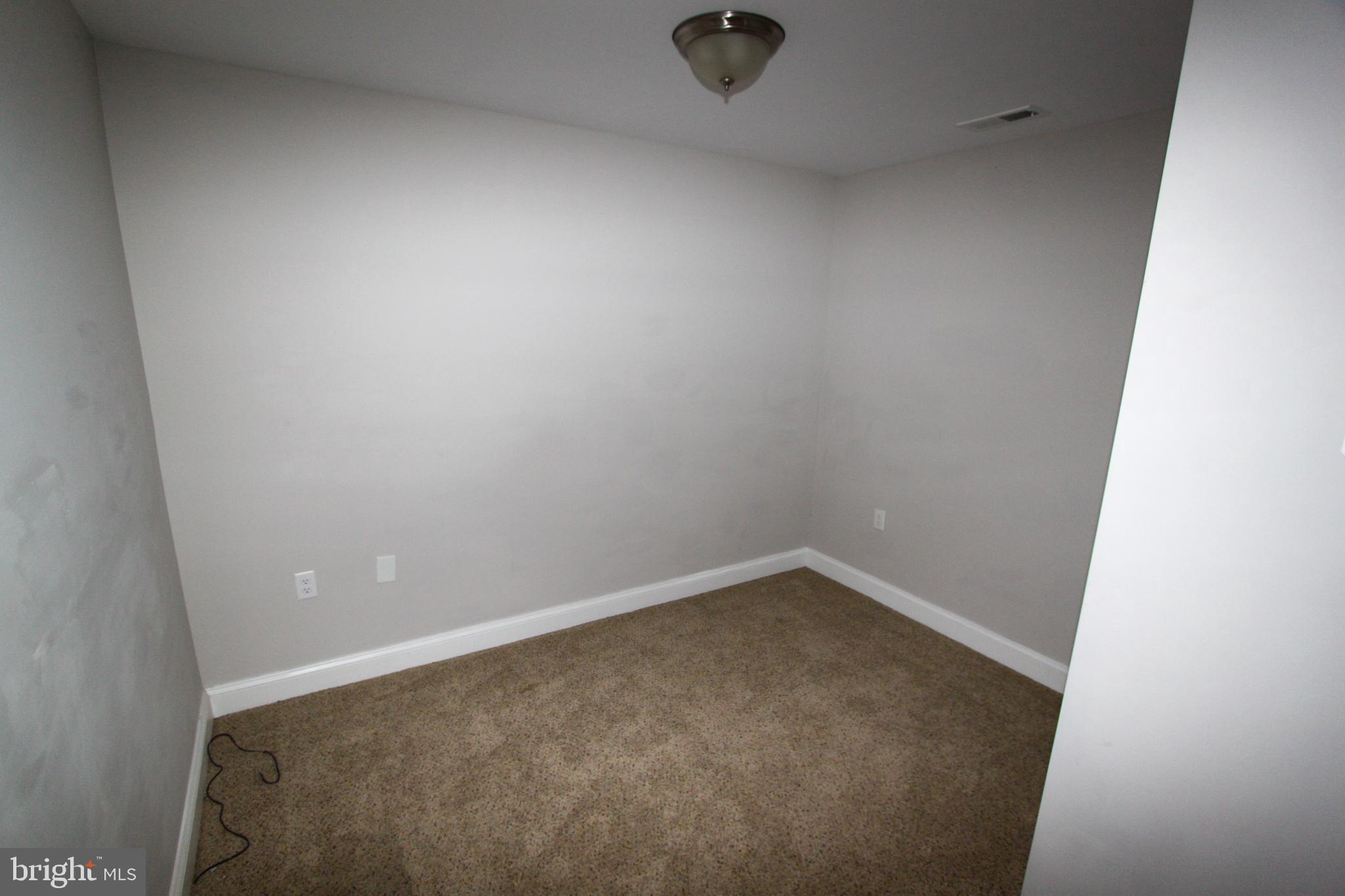 MARTINSBURG - Residential Lease