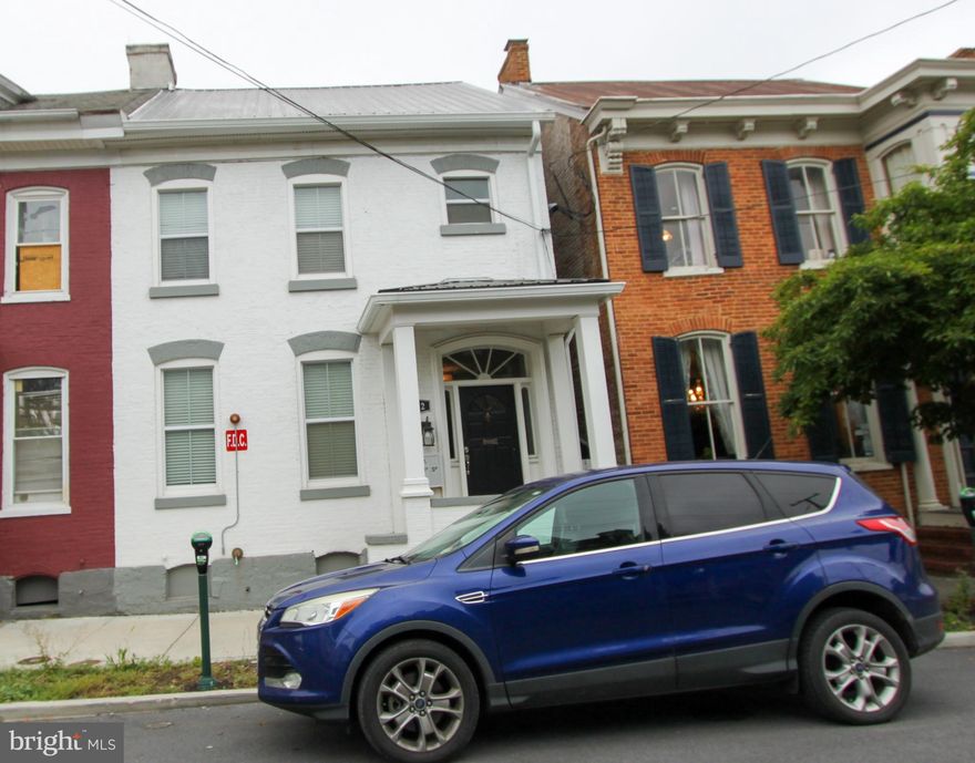 Gorgeous 2 bed 1 bath modern apartment located conveniently in downtown Martinsburg. Enjoy a lovely brick fire place in a large living area with an open floor plan style. Carpet throughout bedroom and living area with lovely private balcony access.

Cats OK. No Dogs.

EHO.