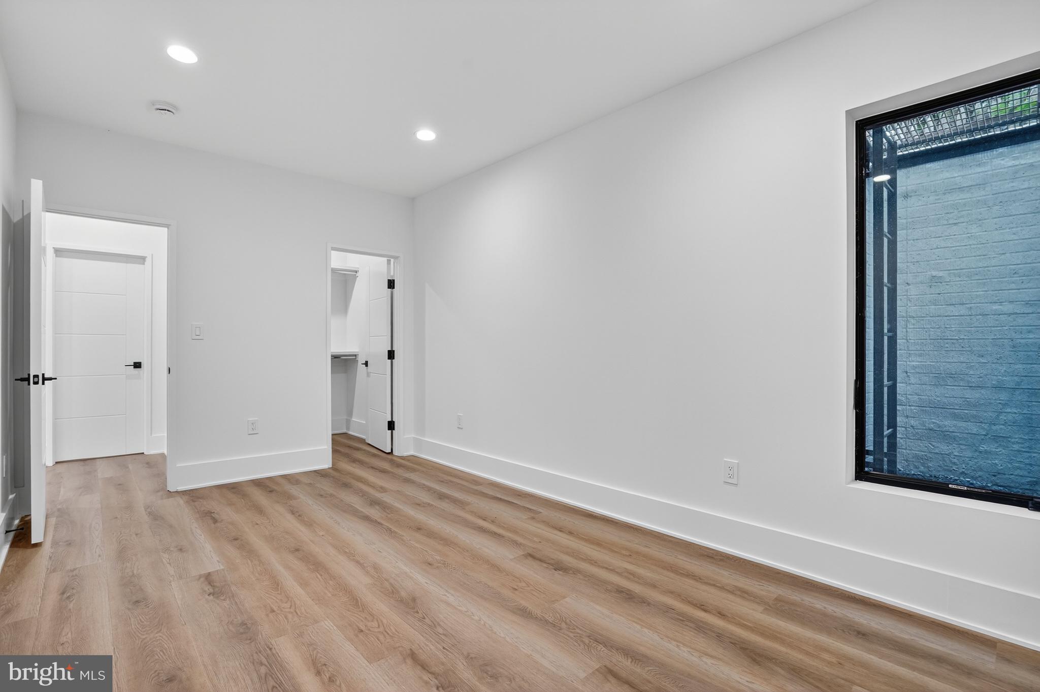 WEST MC LEAN - Residential