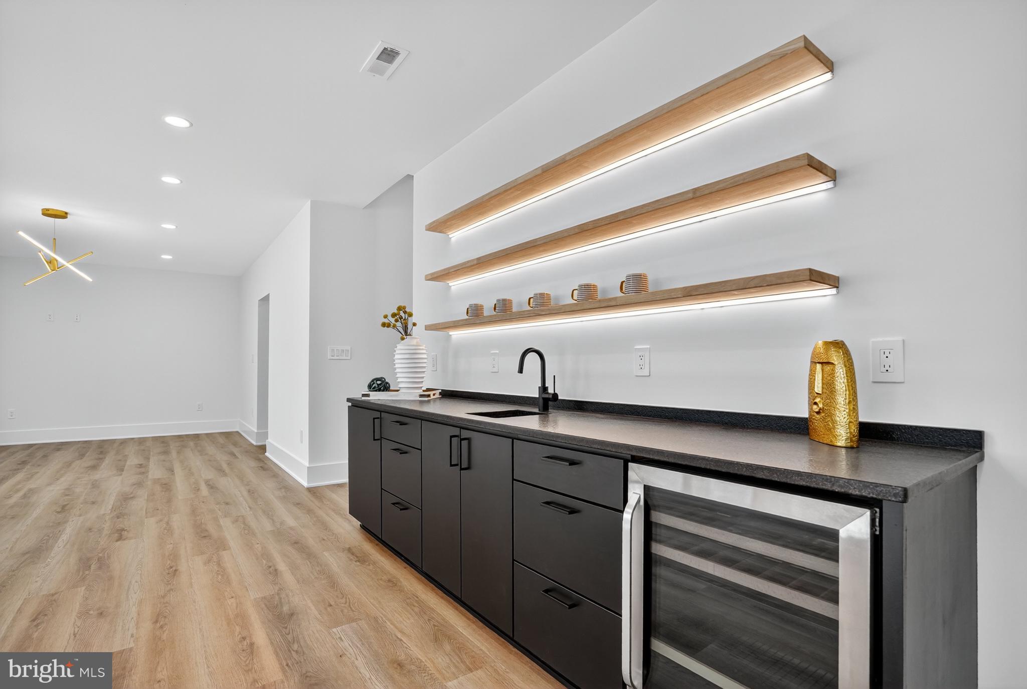 WEST MC LEAN - Residential