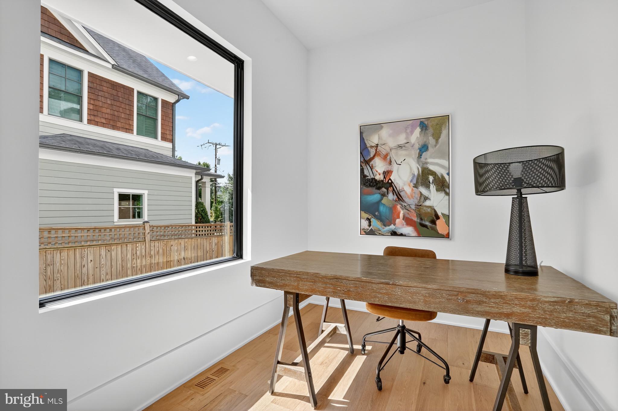 WEST MC LEAN - Residential