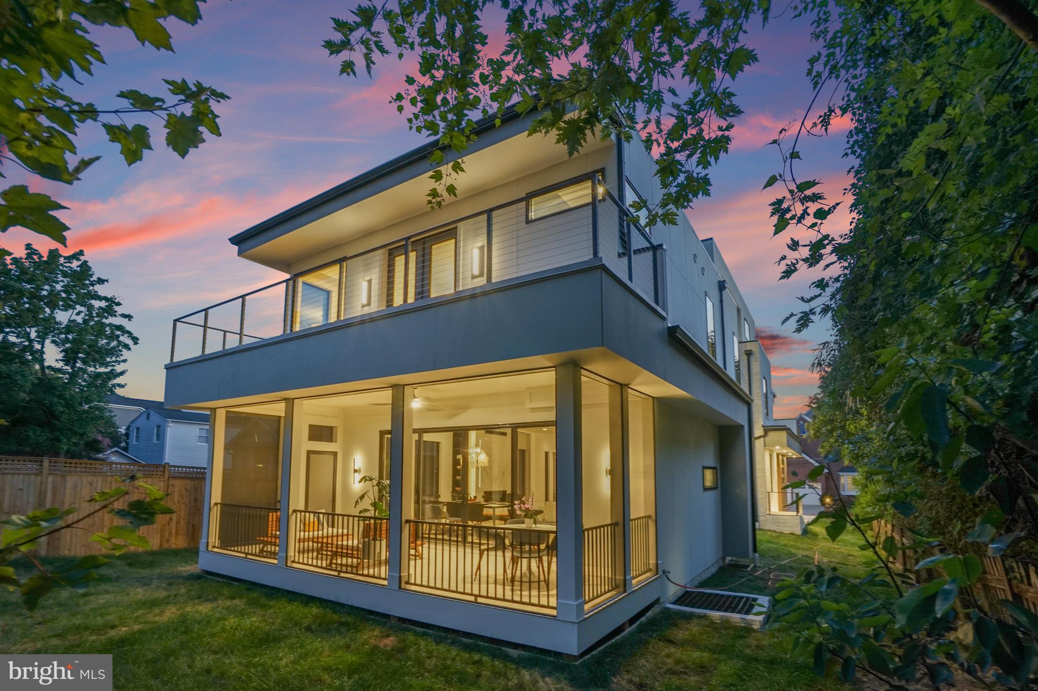 WEST MC LEAN - Residential