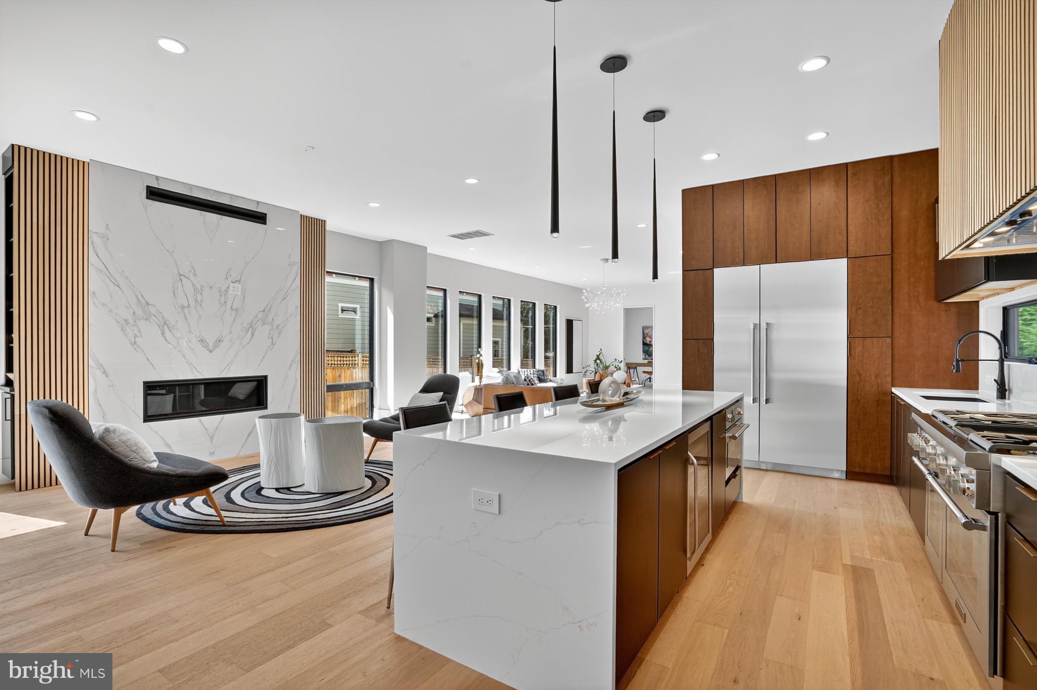 WEST MC LEAN - Residential