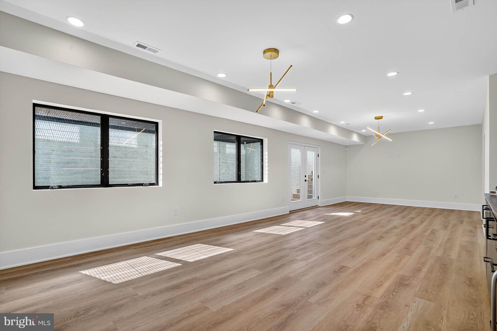 WEST MC LEAN - Residential