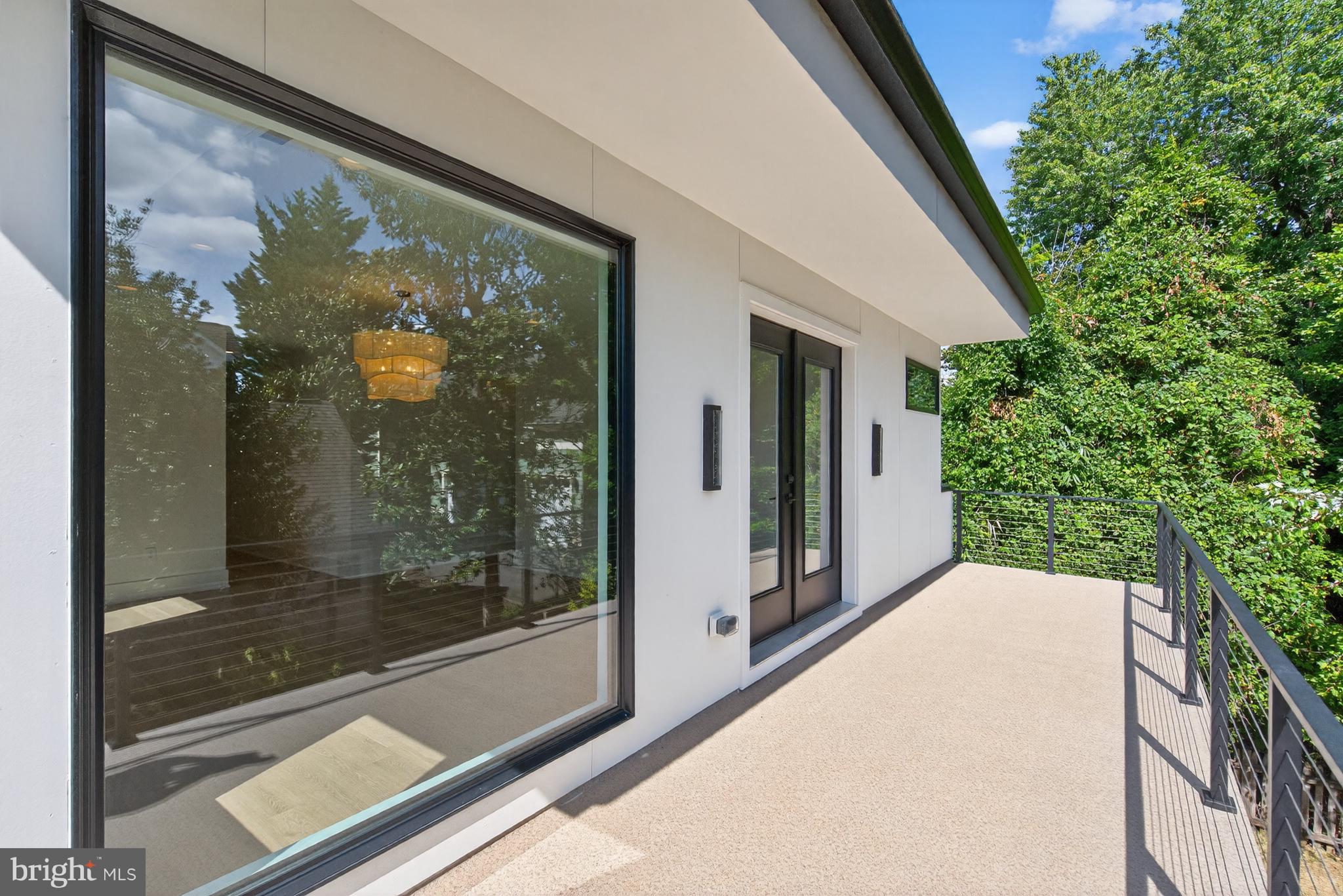 WEST MC LEAN - Residential