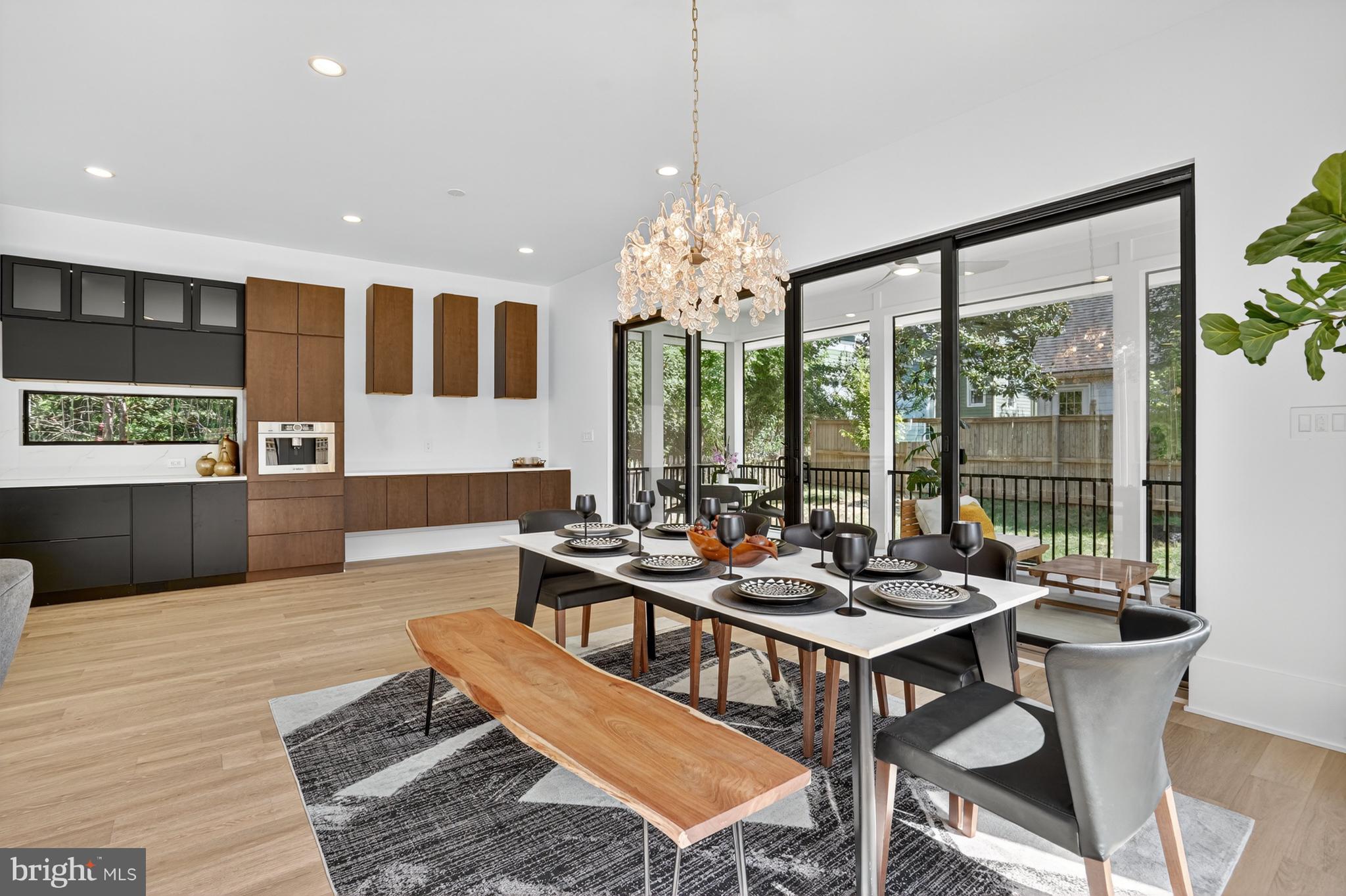 WEST MC LEAN - Residential