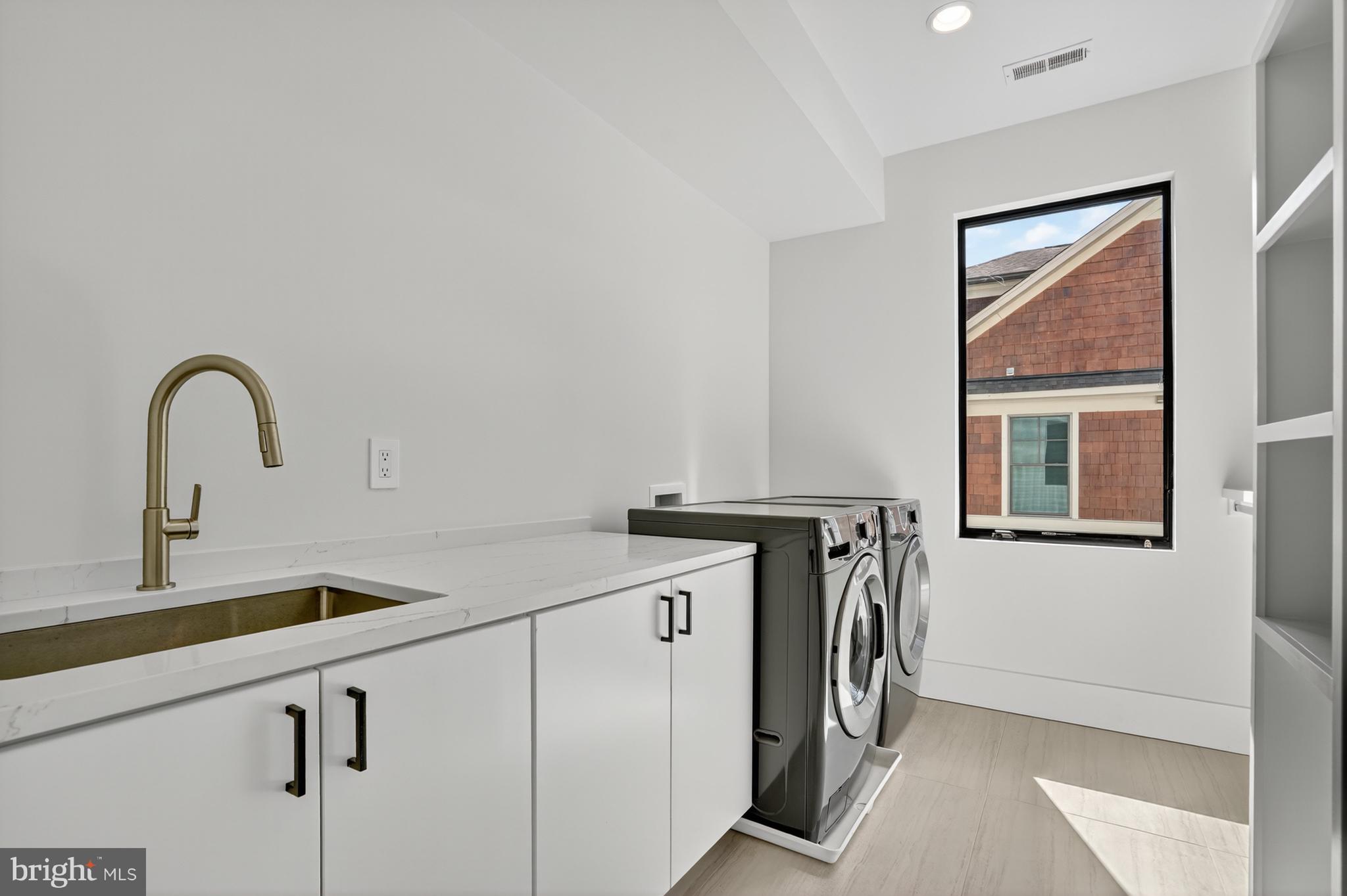 WEST MC LEAN - Residential