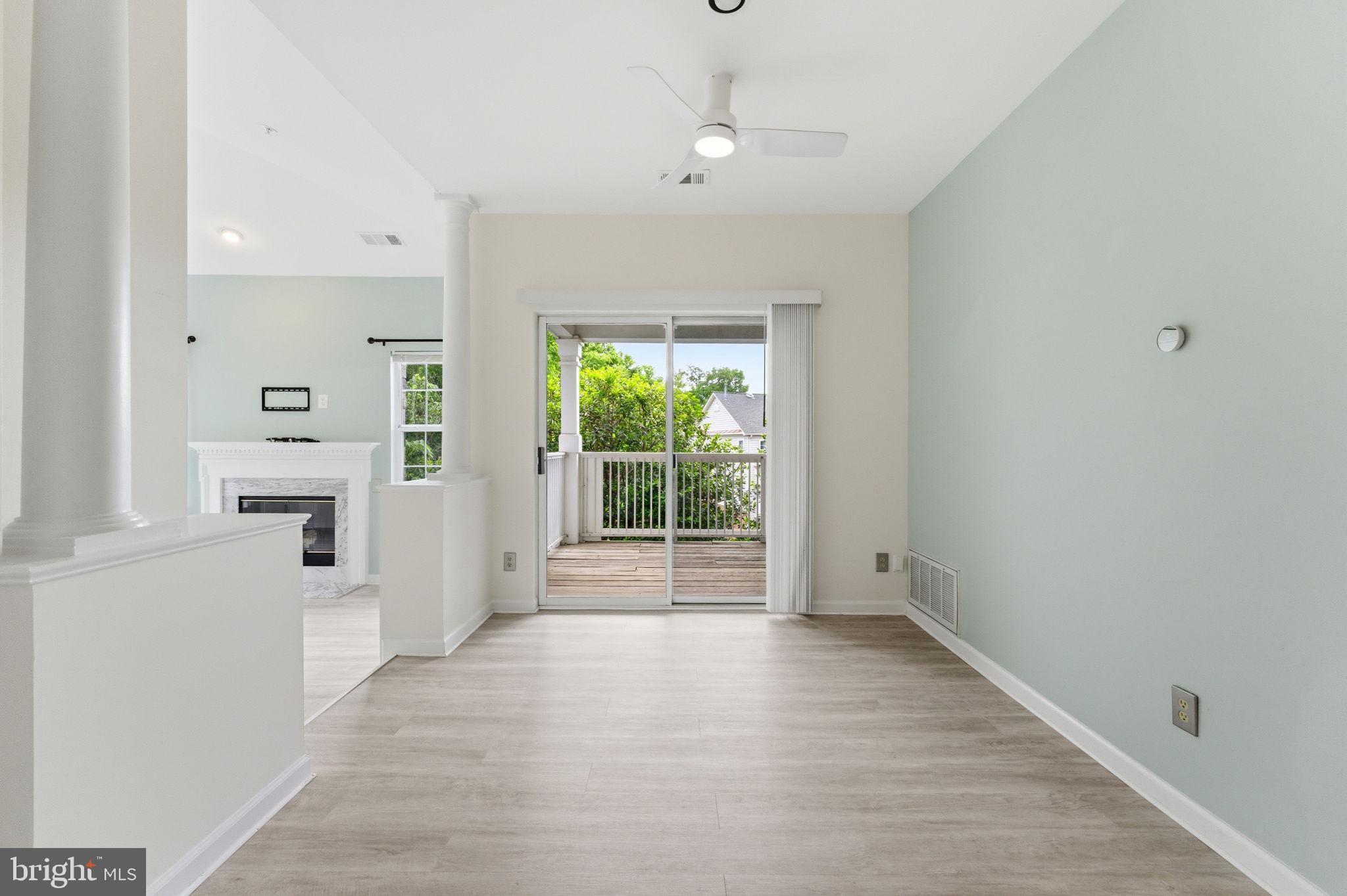 EDGEWATER AT TOWN CENTER - Residential