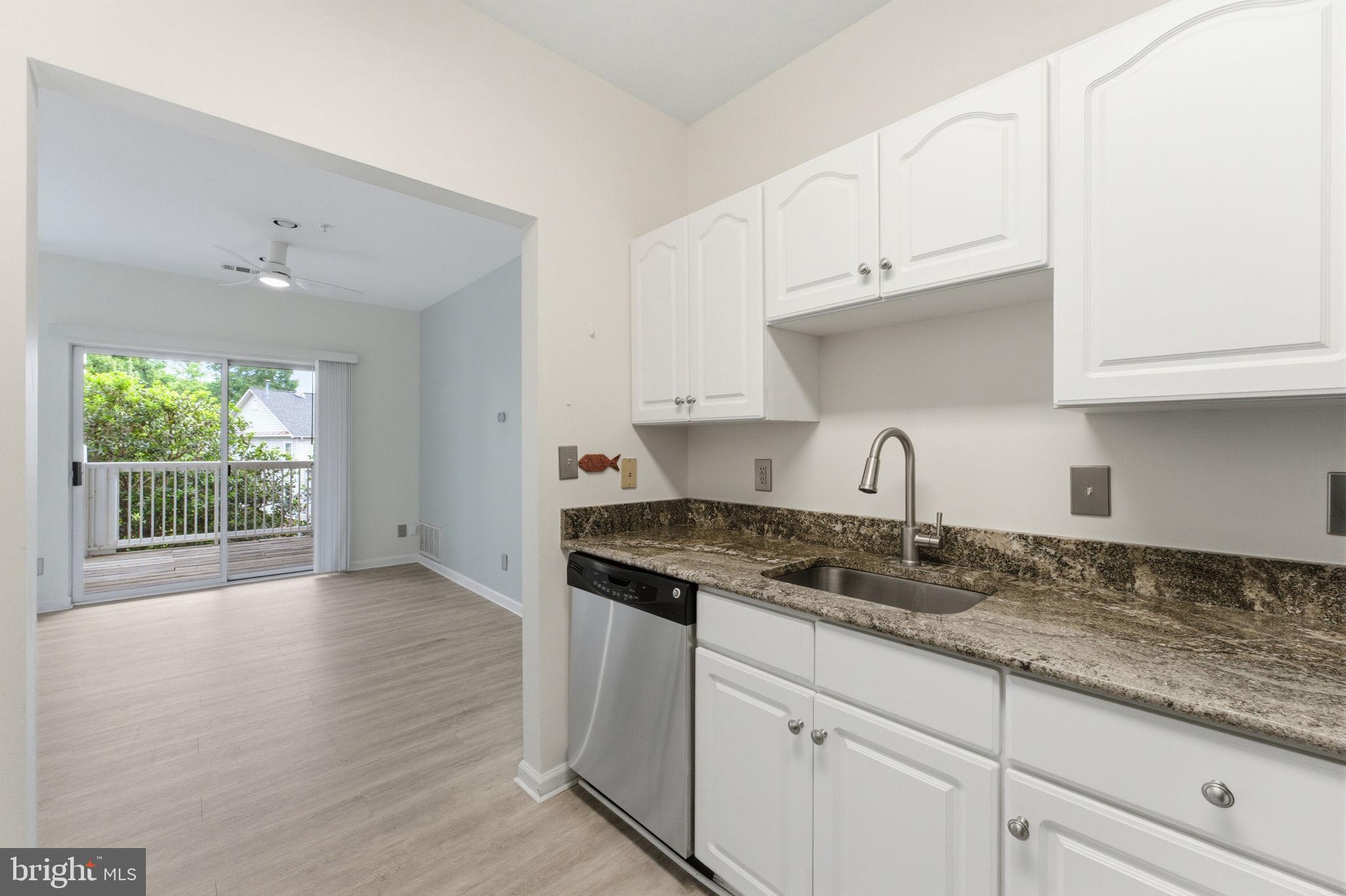 EDGEWATER AT TOWN CENTER - Residential